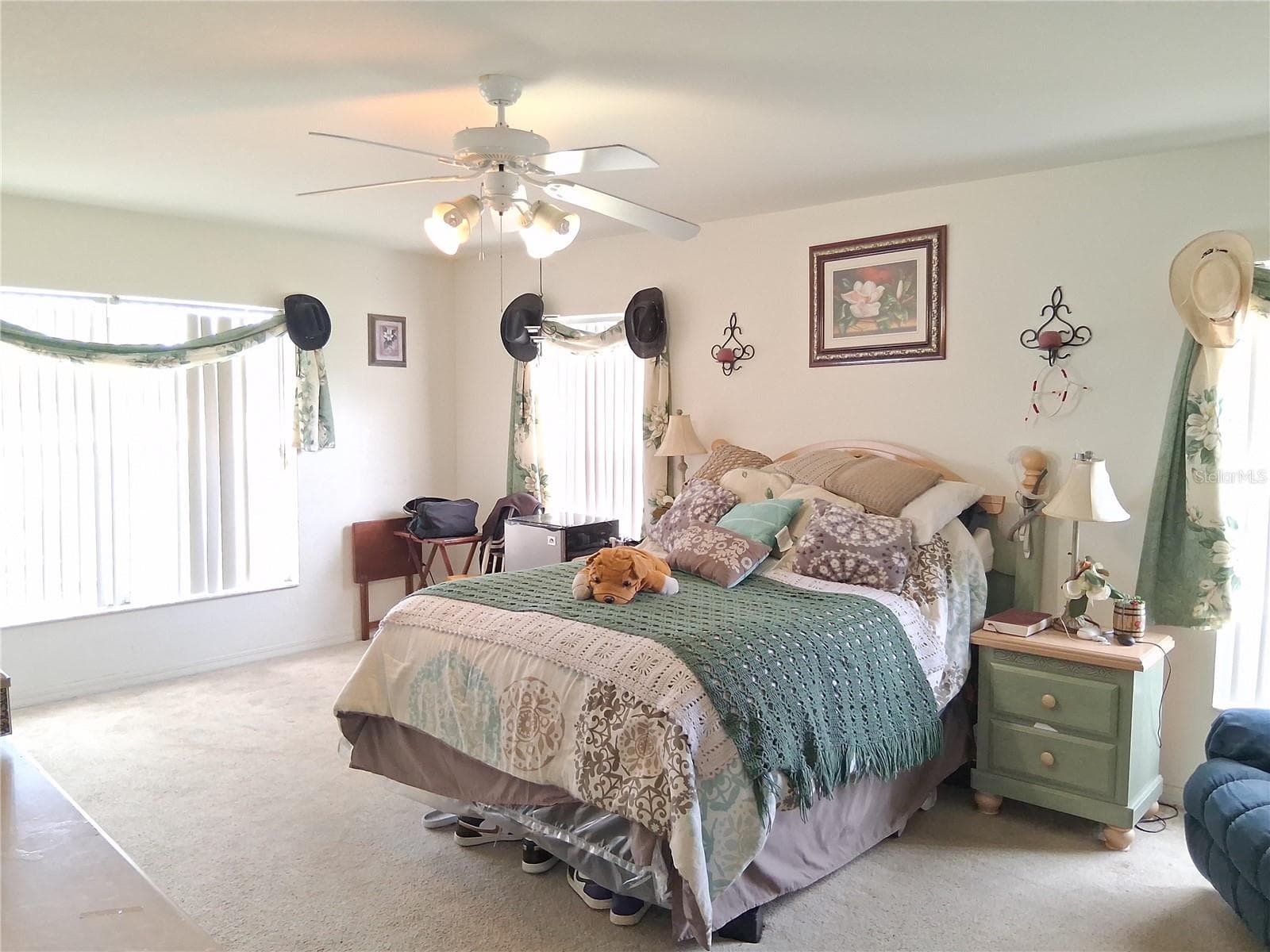 Master Bed w/Sitting area - 6759 ASHBURY DR, LAKELAND