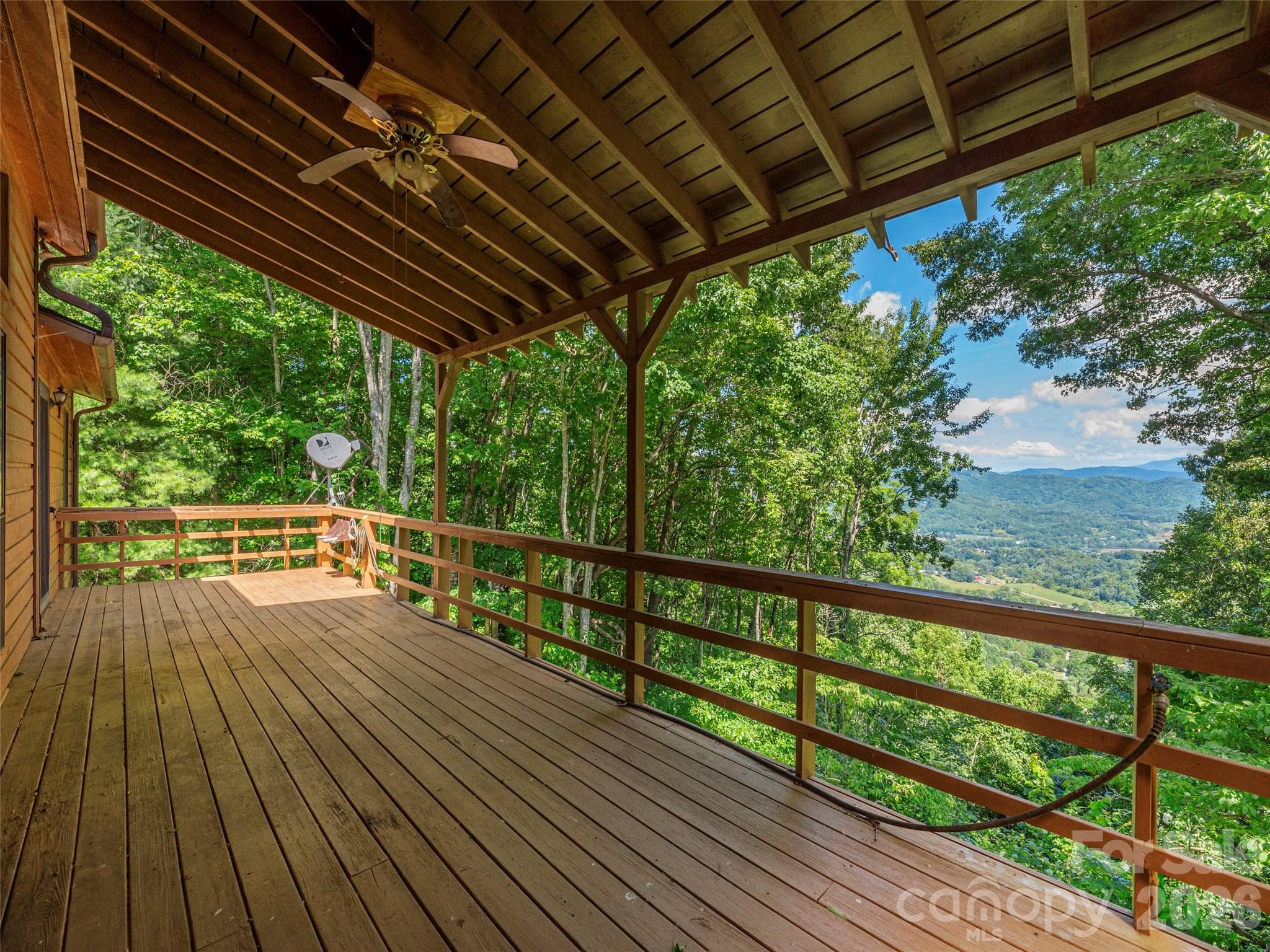 Single Family Residence at Waynesville, photo 6 of 37