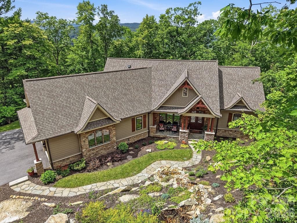 Single Family Residence at Hendersonville, photo 2 of 48