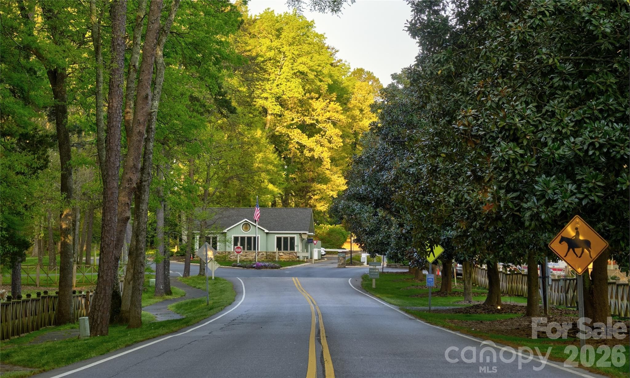 River Hills Entrance and Security (24/7/365) - 18 Shipmaster Court, Lake Wylie