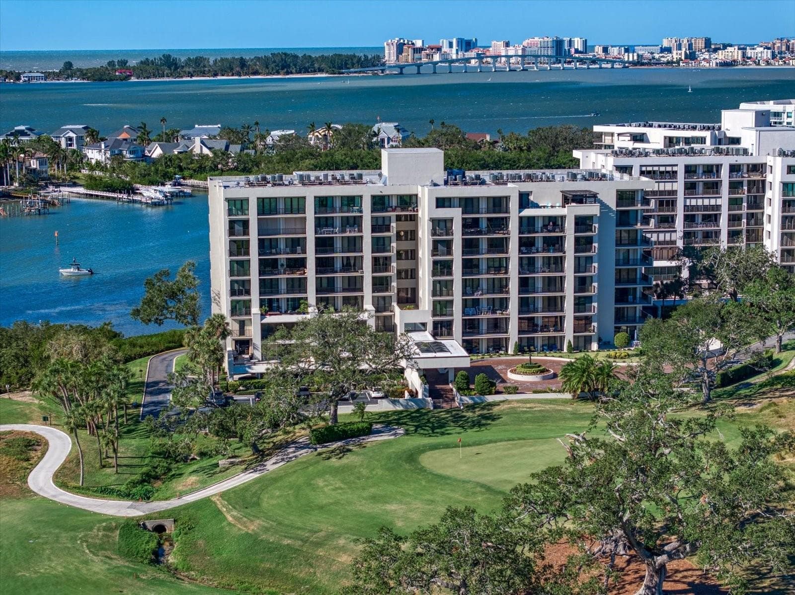 Condominium at 4 BELLEVIEW BLVD #106, BELLEAIR, photo 60 of 71