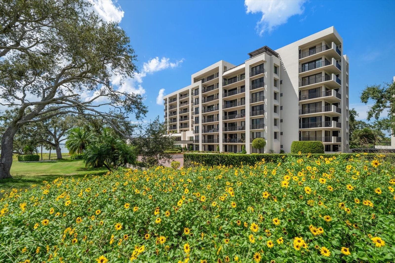 Condominium at 4 BELLEVIEW BLVD #106, BELLEAIR, photo 66 of 71