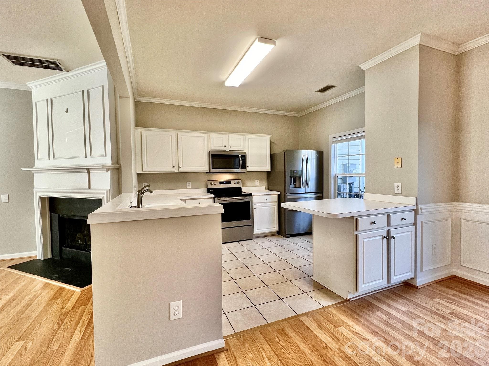 Townhouse at Charlotte, photo 7 of 24