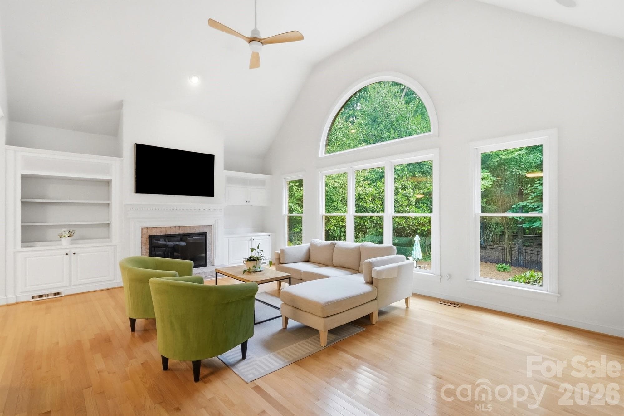 Single Family Residence at 13101 Darby Chase Drive, Charlotte, photo 14 of 37