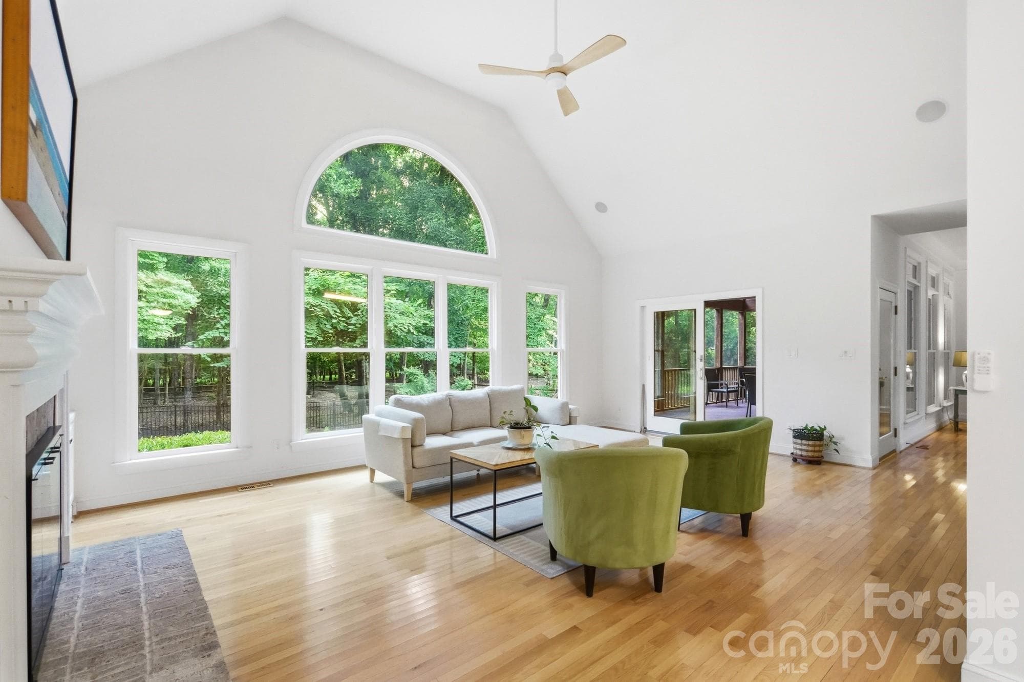 Single Family Residence at 13101 Darby Chase Drive, Charlotte, photo 16 of 37