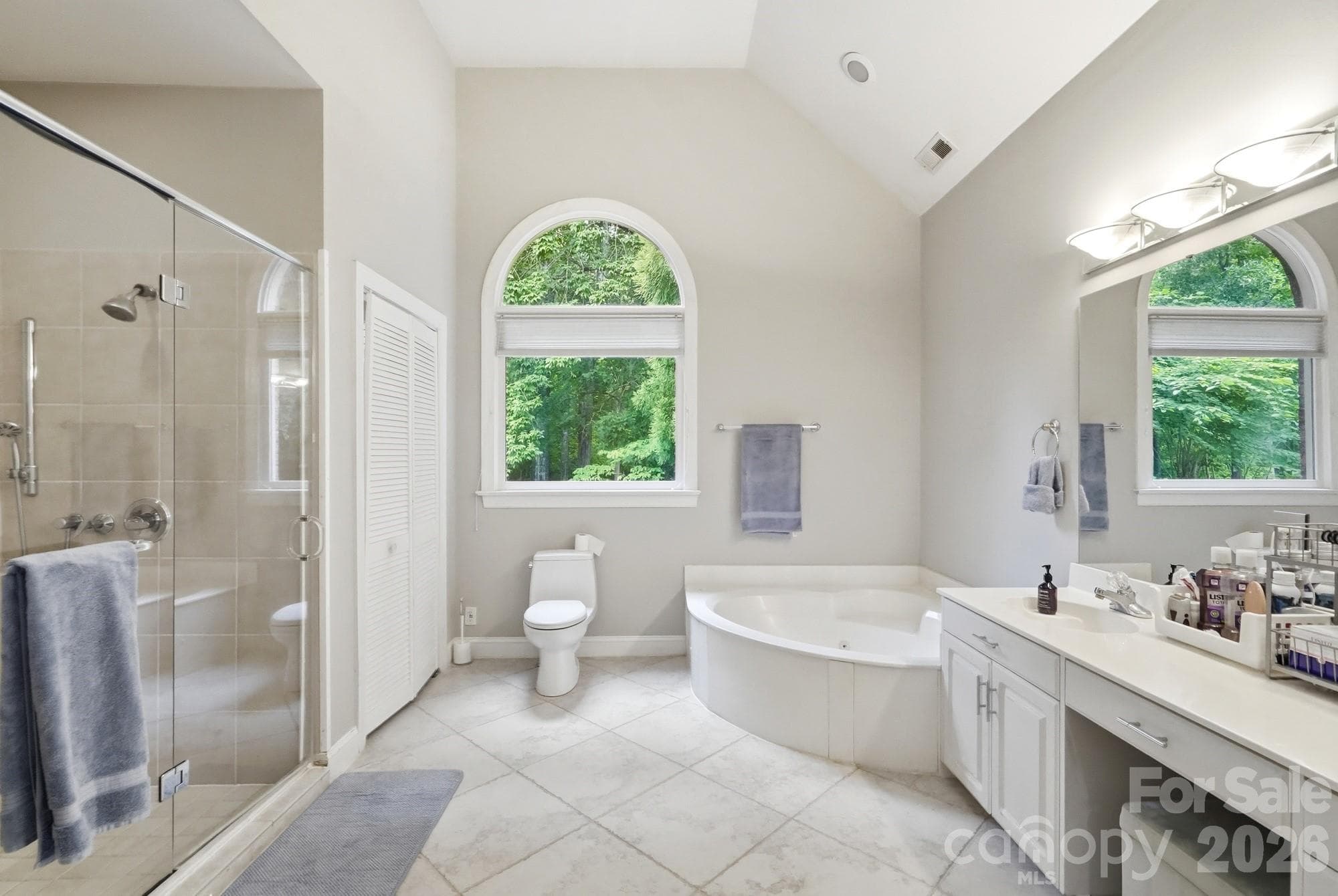 Single Family Residence at 13101 Darby Chase Drive, Charlotte, photo 25 of 37
