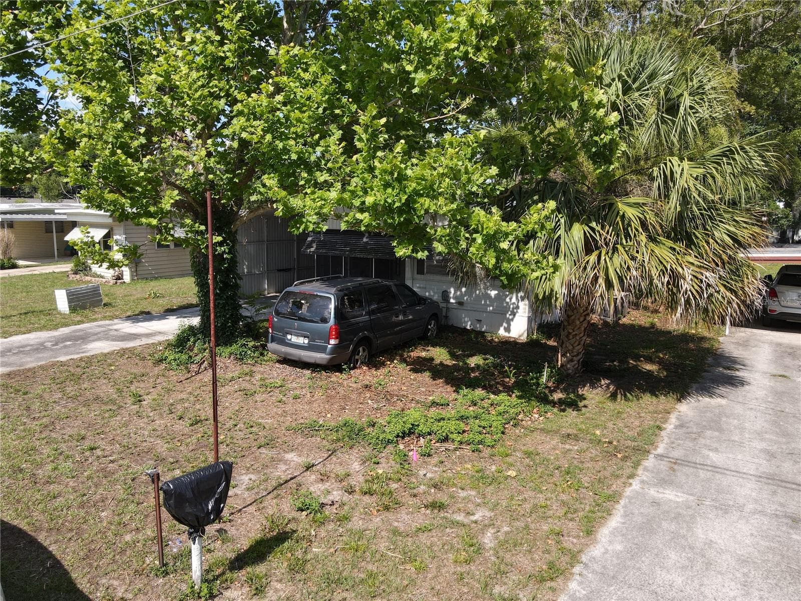 Mobile Home at 28814 HUBBARD ST, LEESBURG, photo 4 of 41
