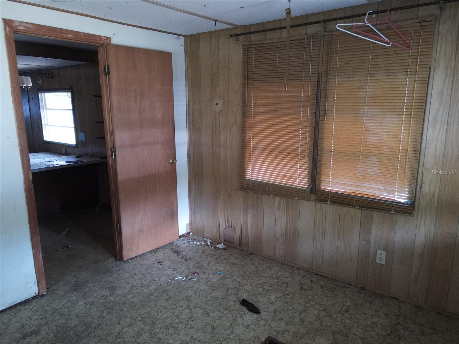Mobile Home at 28814 HUBBARD ST, LEESBURG, photo 28 of 41
