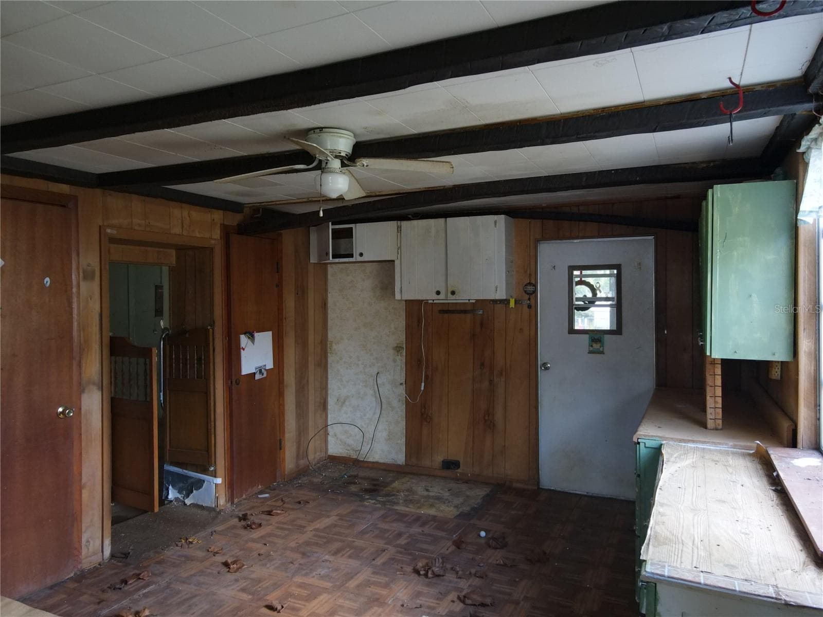 Mobile Home at 28814 HUBBARD ST, LEESBURG, photo 32 of 41