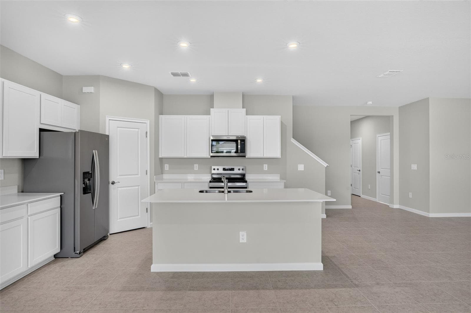 Kitchen - 5628 SKYLIGHT WAY, PALMETTO