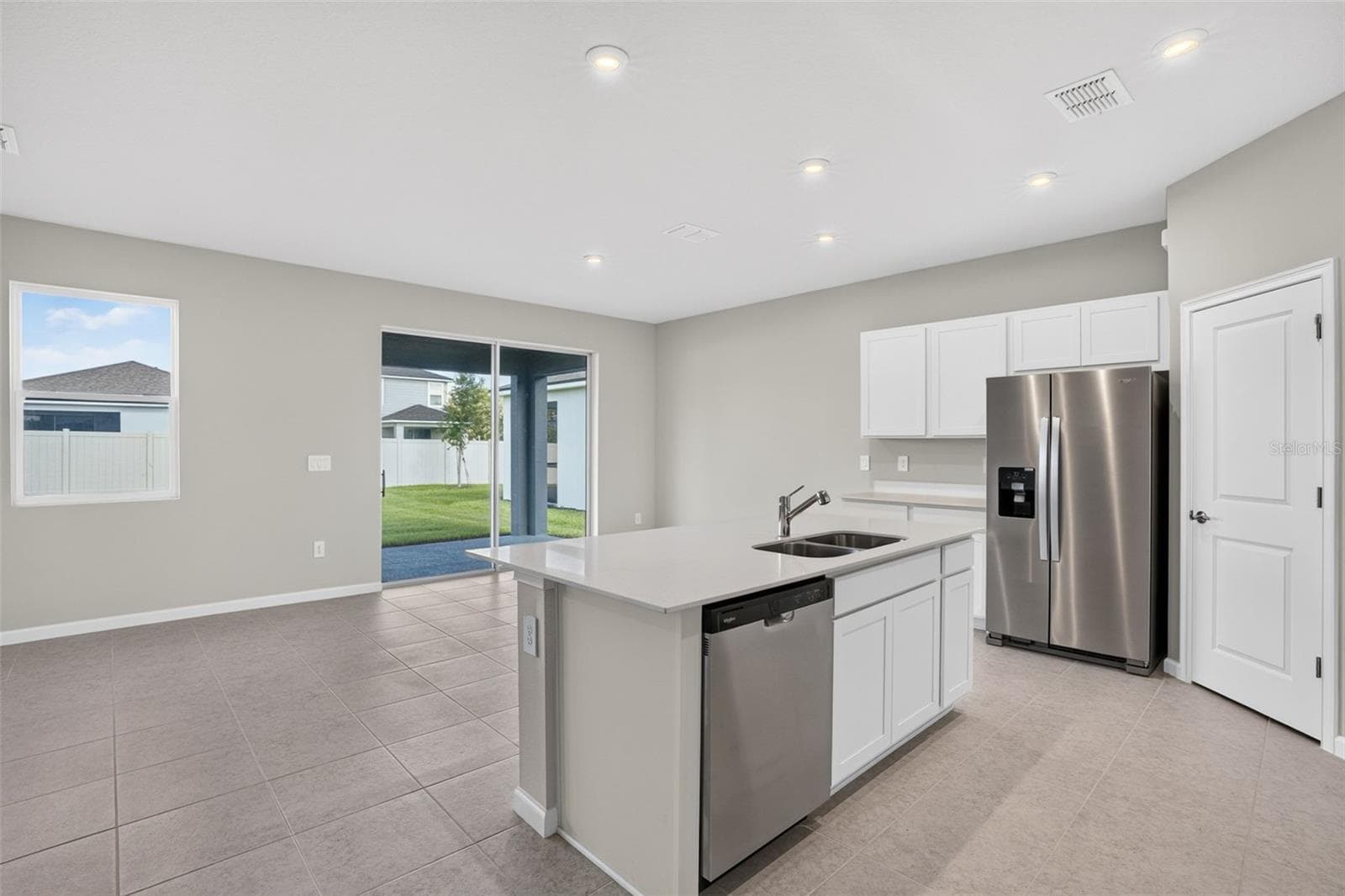 Kitchen Island - 5628 SKYLIGHT WAY, PALMETTO