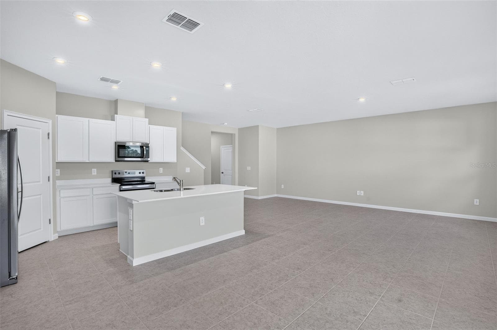 Single Family Residence at 5628 SKYLIGHT WAY, PALMETTO, photo 11 of 34