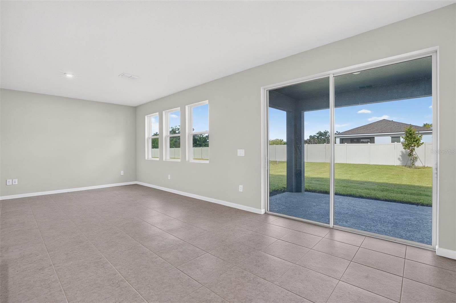 Dining - 5628 SKYLIGHT WAY, PALMETTO