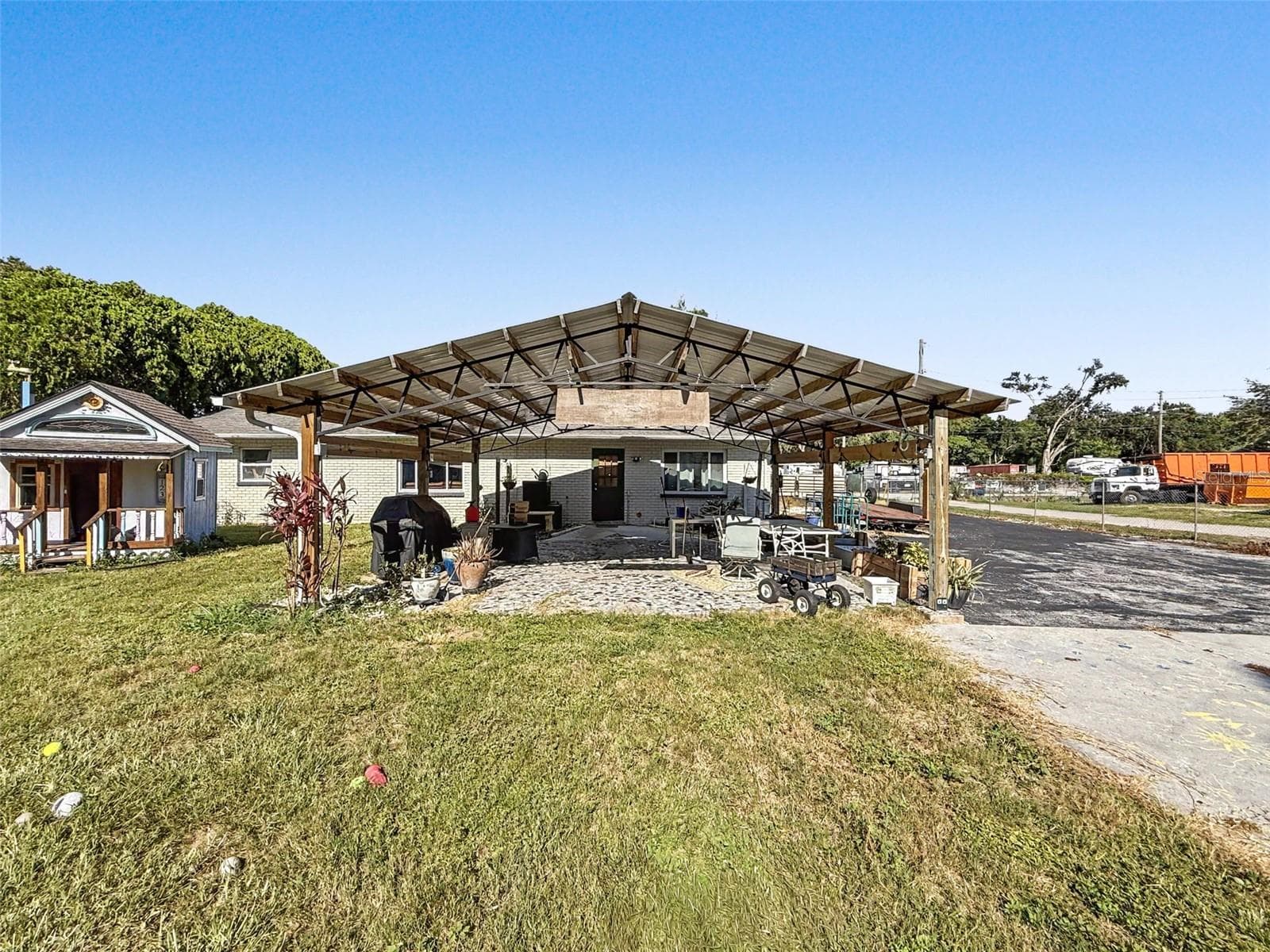 Mixed Use at 7813 LEO KIDD AVE, PORT RICHEY, photo 13 of 95