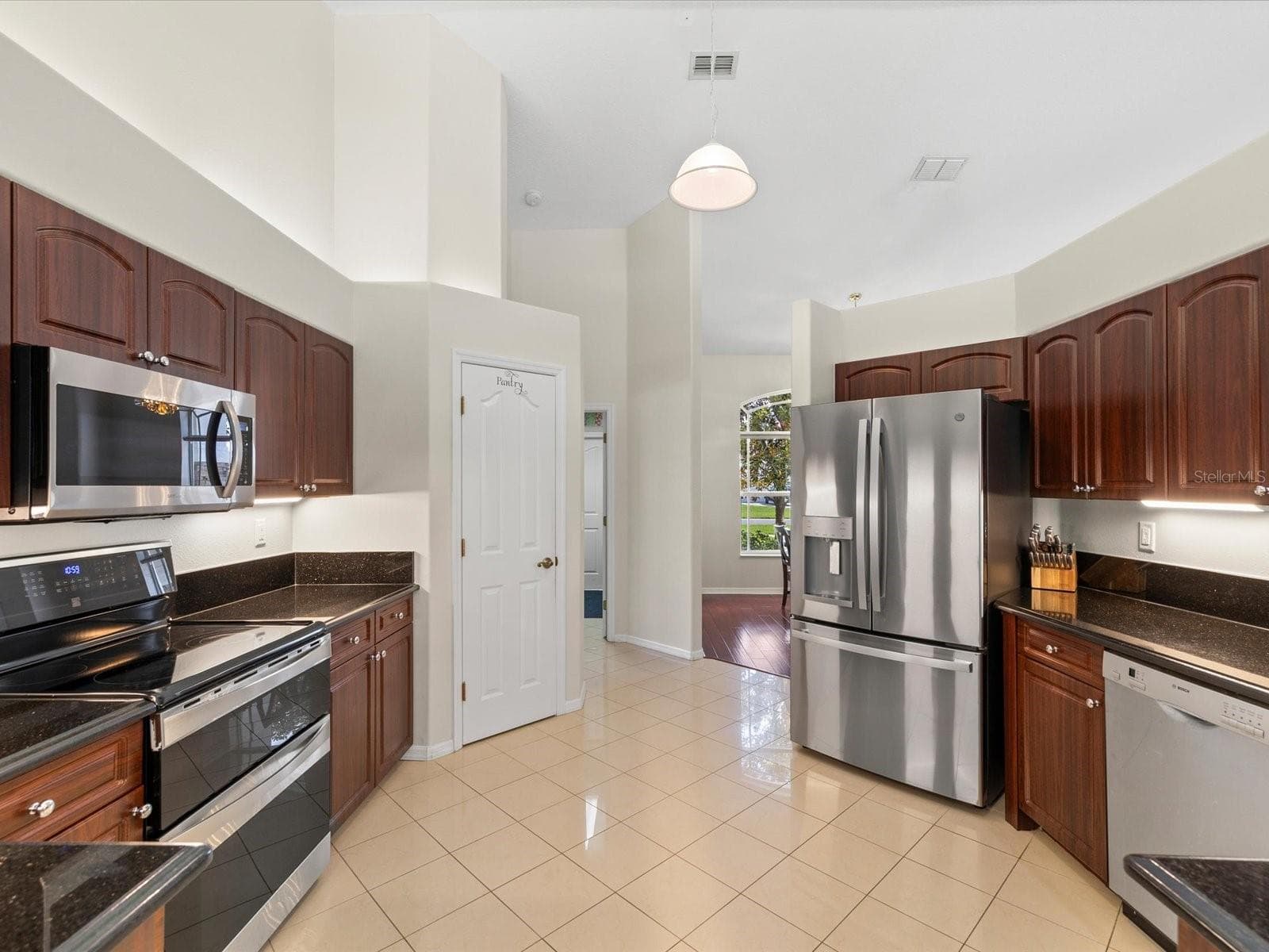 Single Family Residence at 4054 INDIAN RIVER ST, SPRING HILL, photo 10 of 78