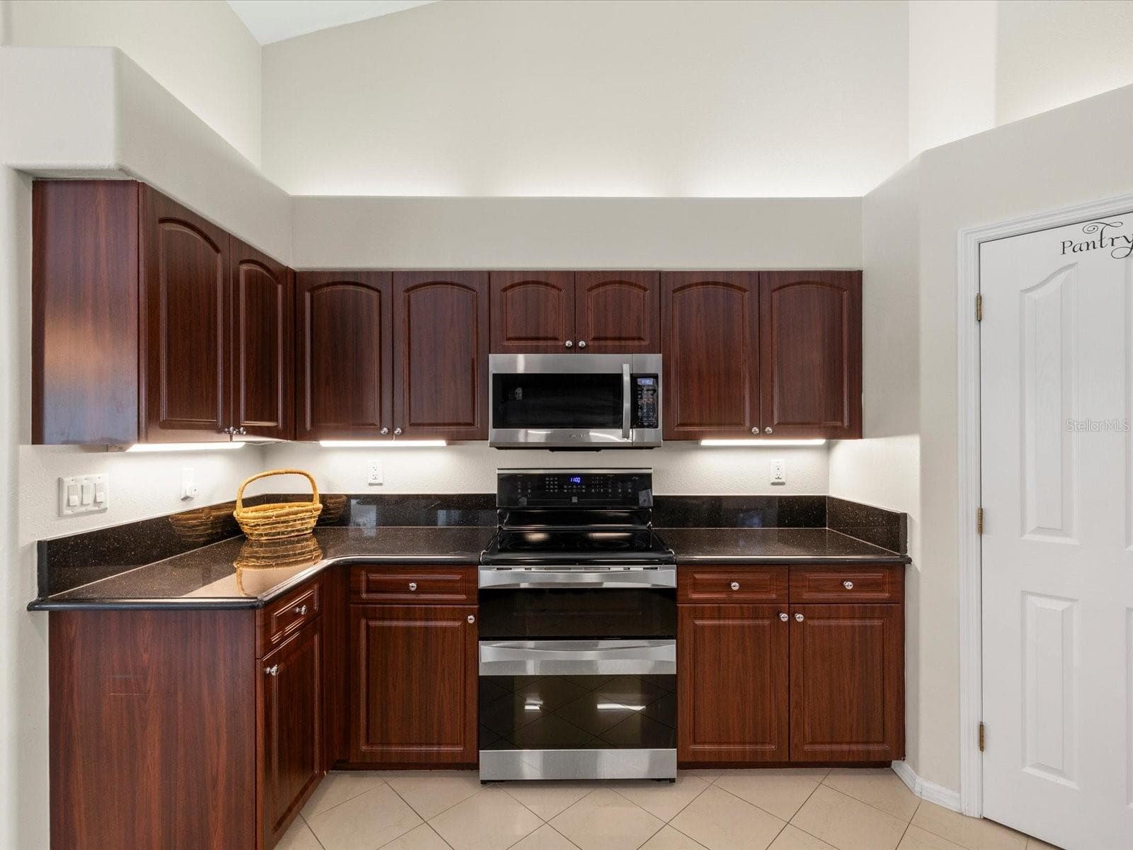 Single Family Residence at 4054 INDIAN RIVER ST, SPRING HILL, photo 11 of 78