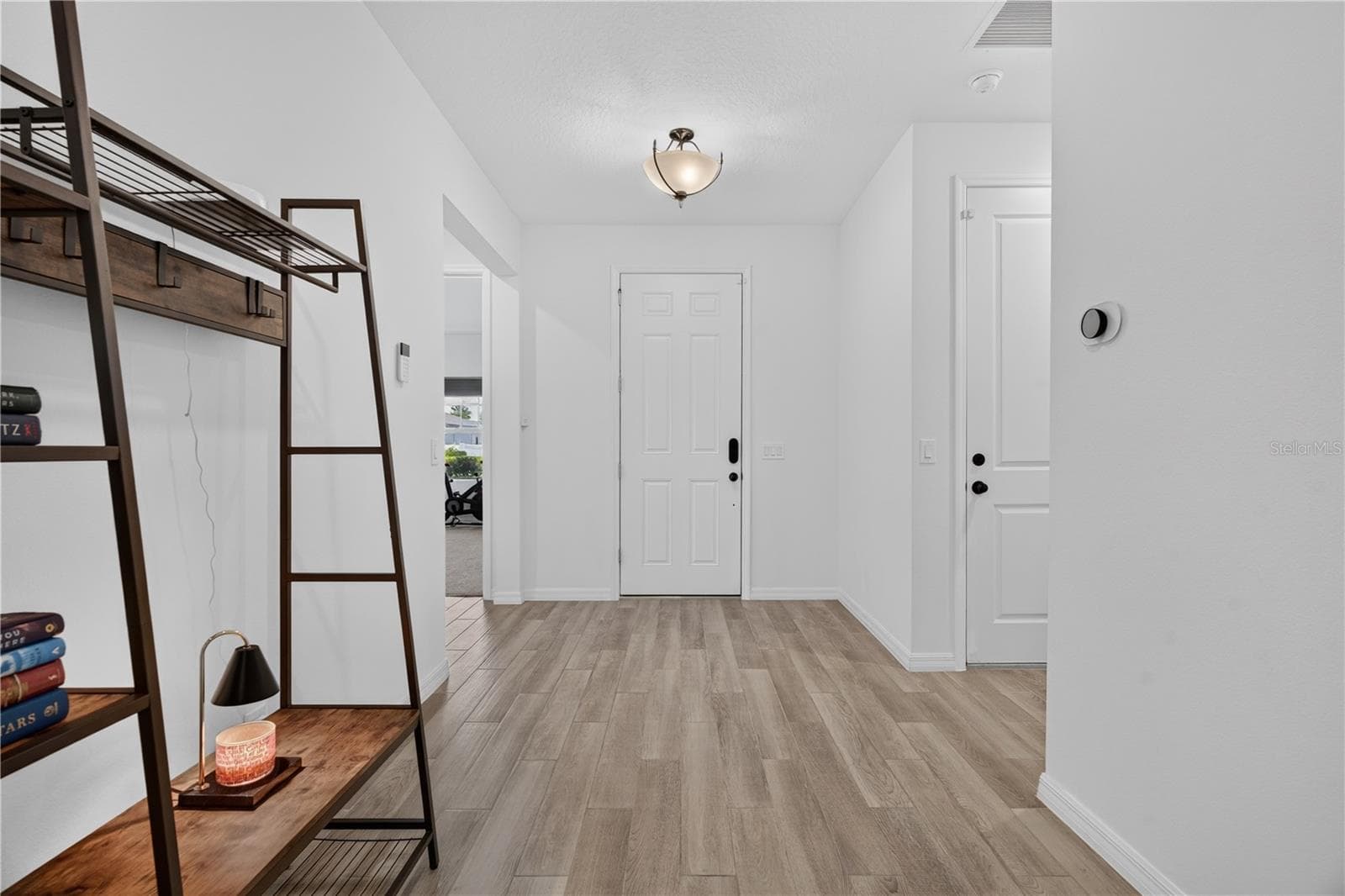 Interior Entryway - 1113 PEARL TREE RD, DELTONA