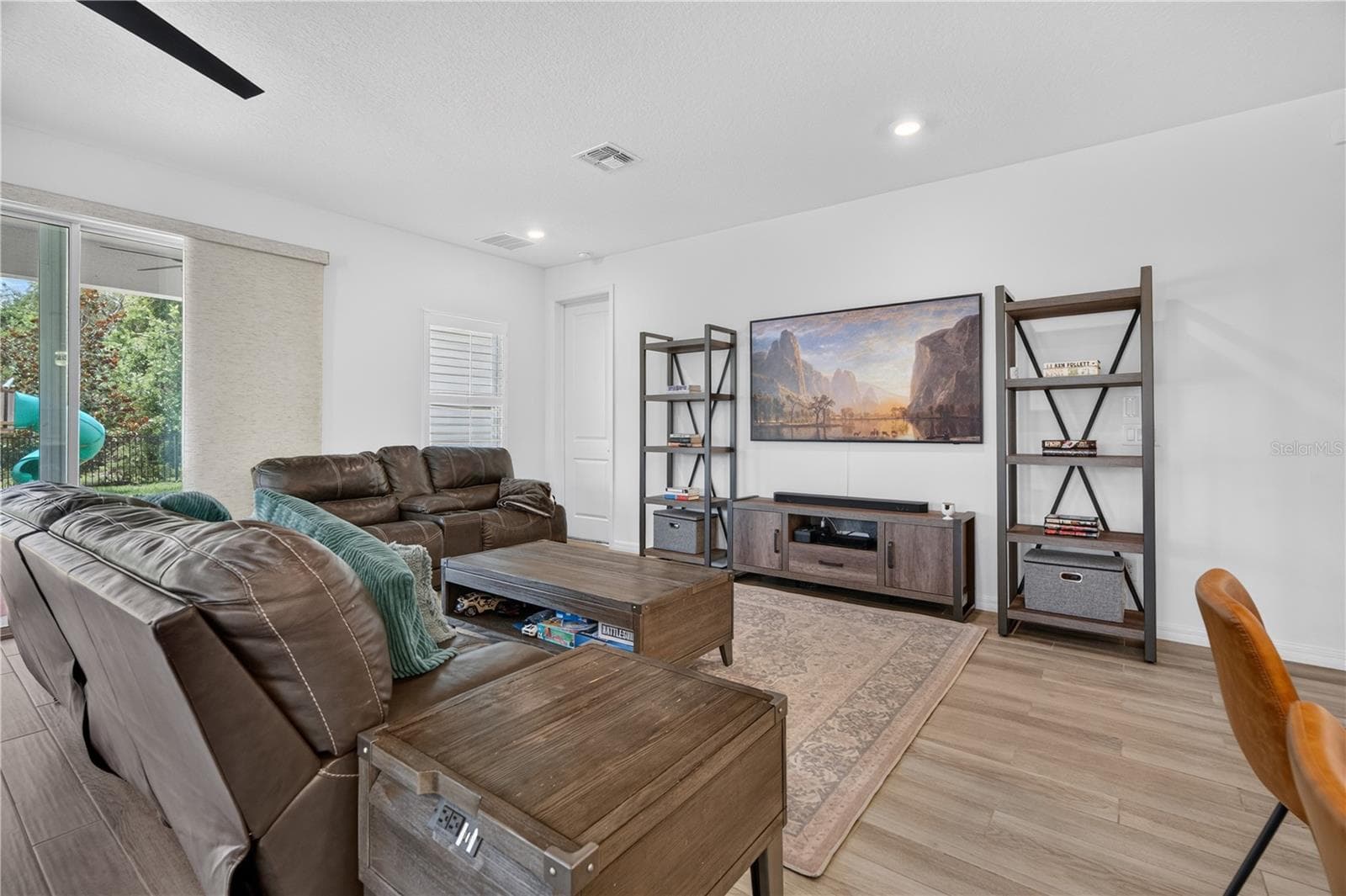 Living Area - 1113 PEARL TREE RD, DELTONA