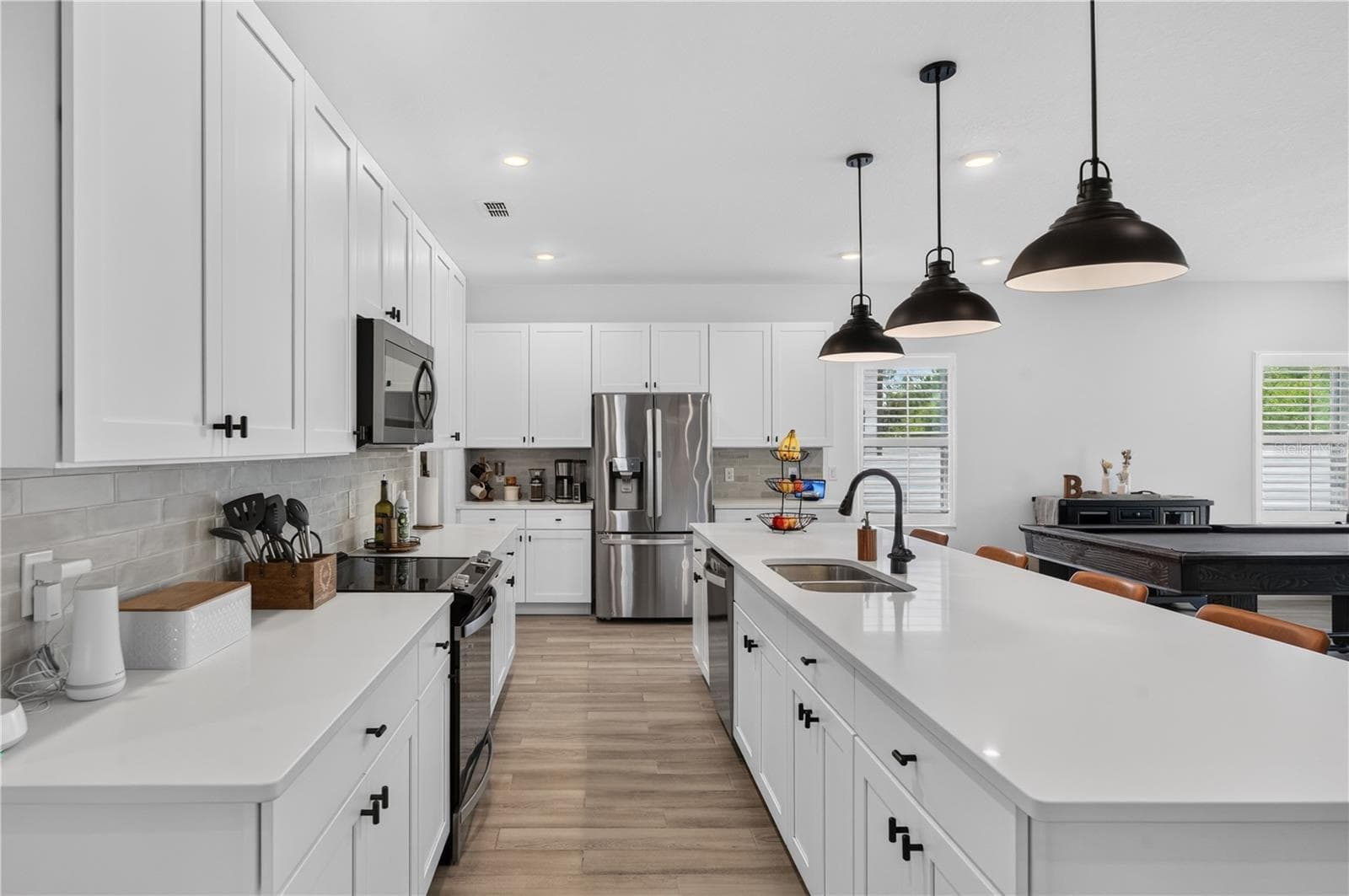 Kitchen Backsplash - 1113 PEARL TREE RD, DELTONA