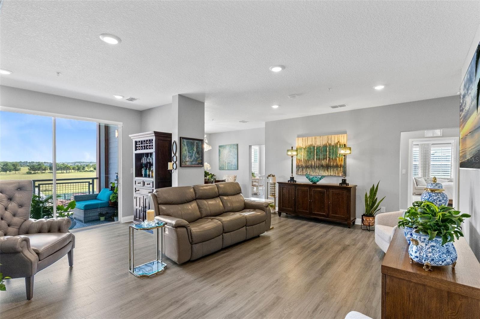 Condominium at 7521 LAUREATE BLVD #5307, ORLANDO, photo 6 of 39