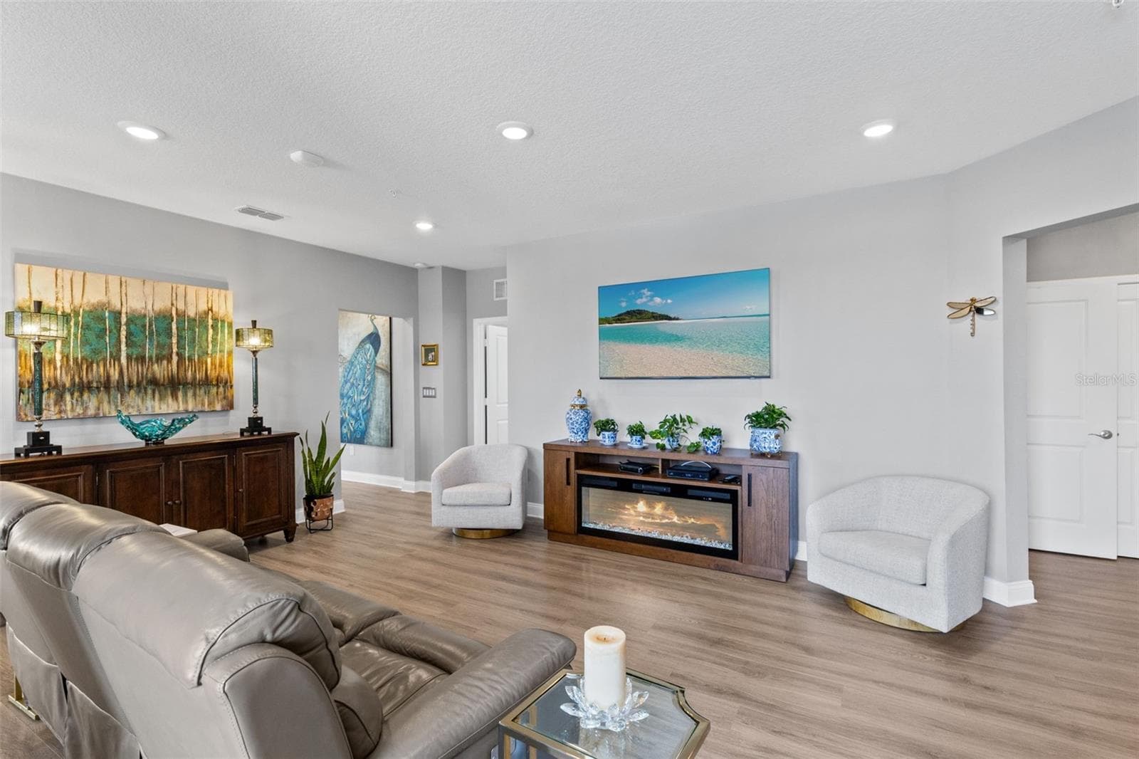 Condominium at 7521 LAUREATE BLVD #5307, ORLANDO, photo 9 of 39