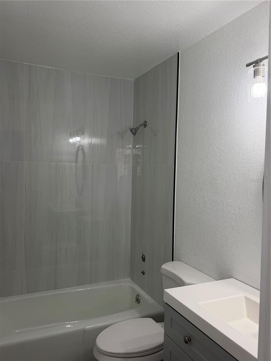 Condominium at 2735 MAGDALINA DR #2, PUNTA GORDA, photo 6 of 11