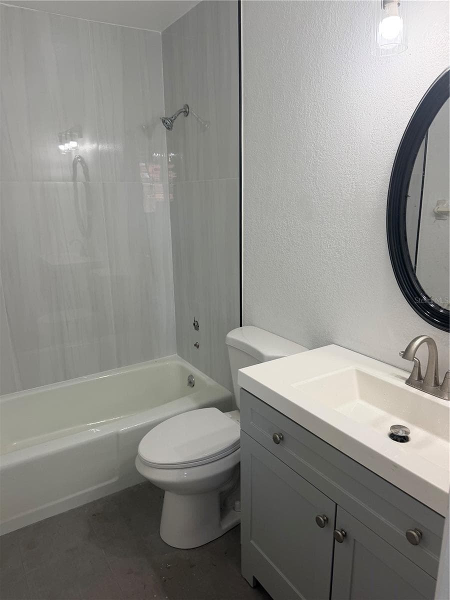 Condominium at 2735 MAGDALINA DR #2, PUNTA GORDA, photo 7 of 11