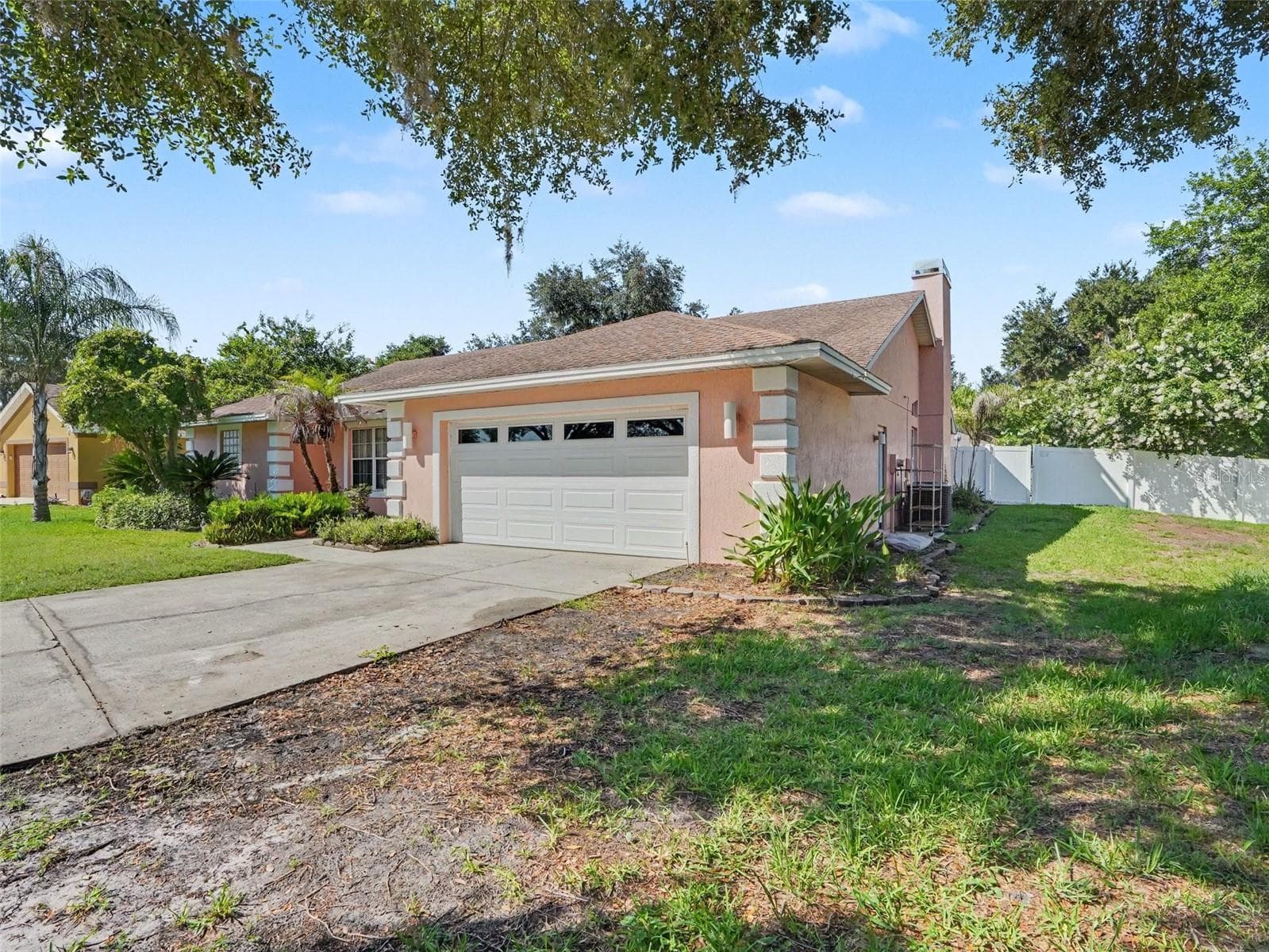 Single Family Residence at 2124 VELVET WAY, LAKELAND, photo 3 of 27
