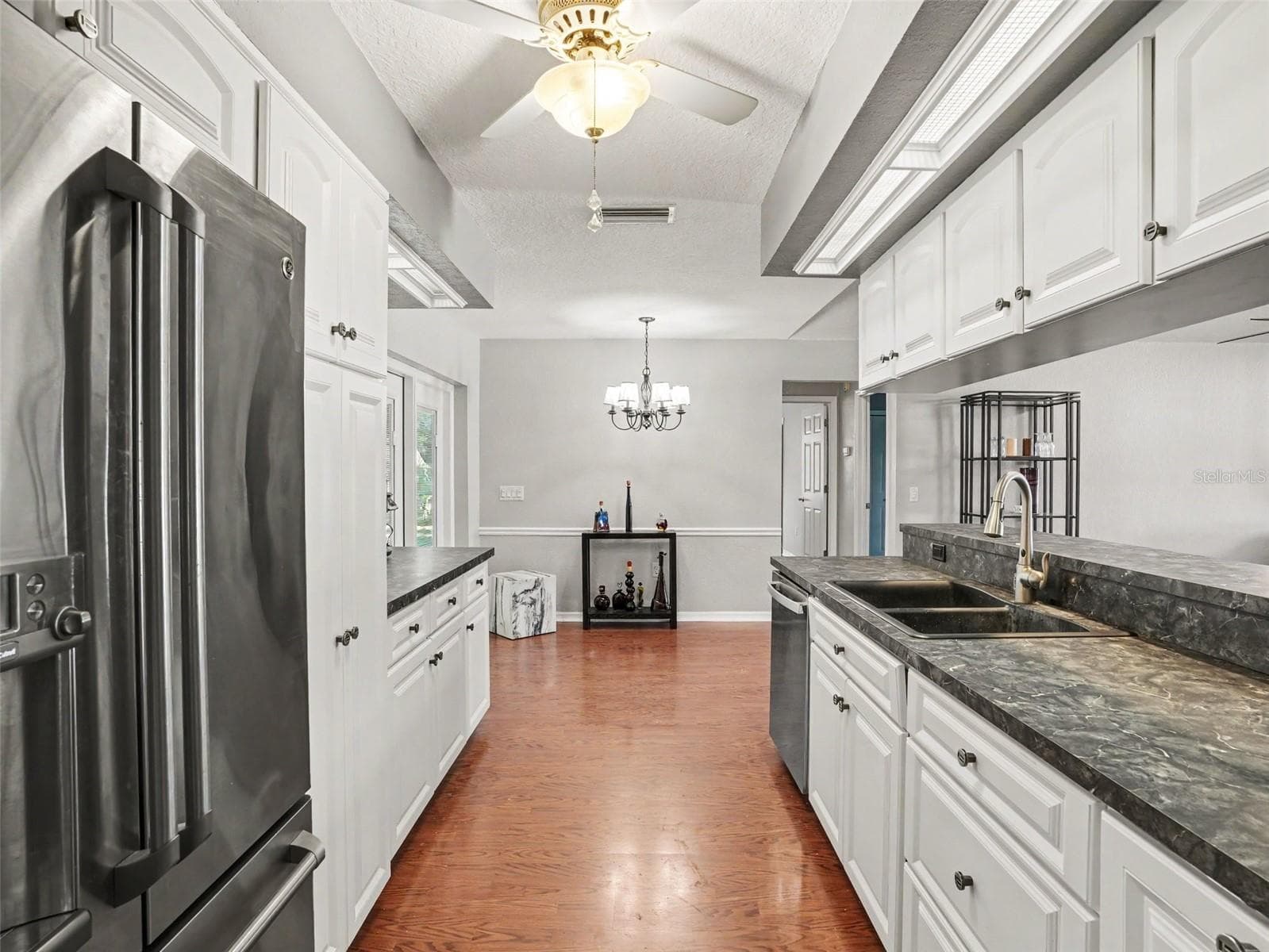 Single Family Residence at 2124 VELVET WAY, LAKELAND, photo 11 of 27