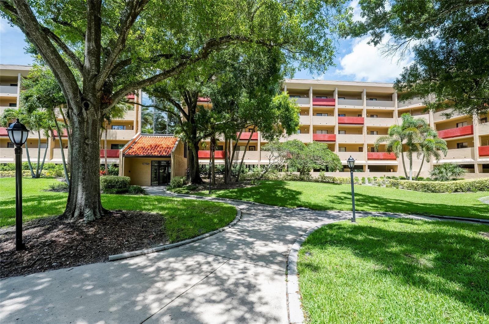 Condominium at 3062 EASTLAND BLVD #406, CLEARWATER, photo 4 of 44