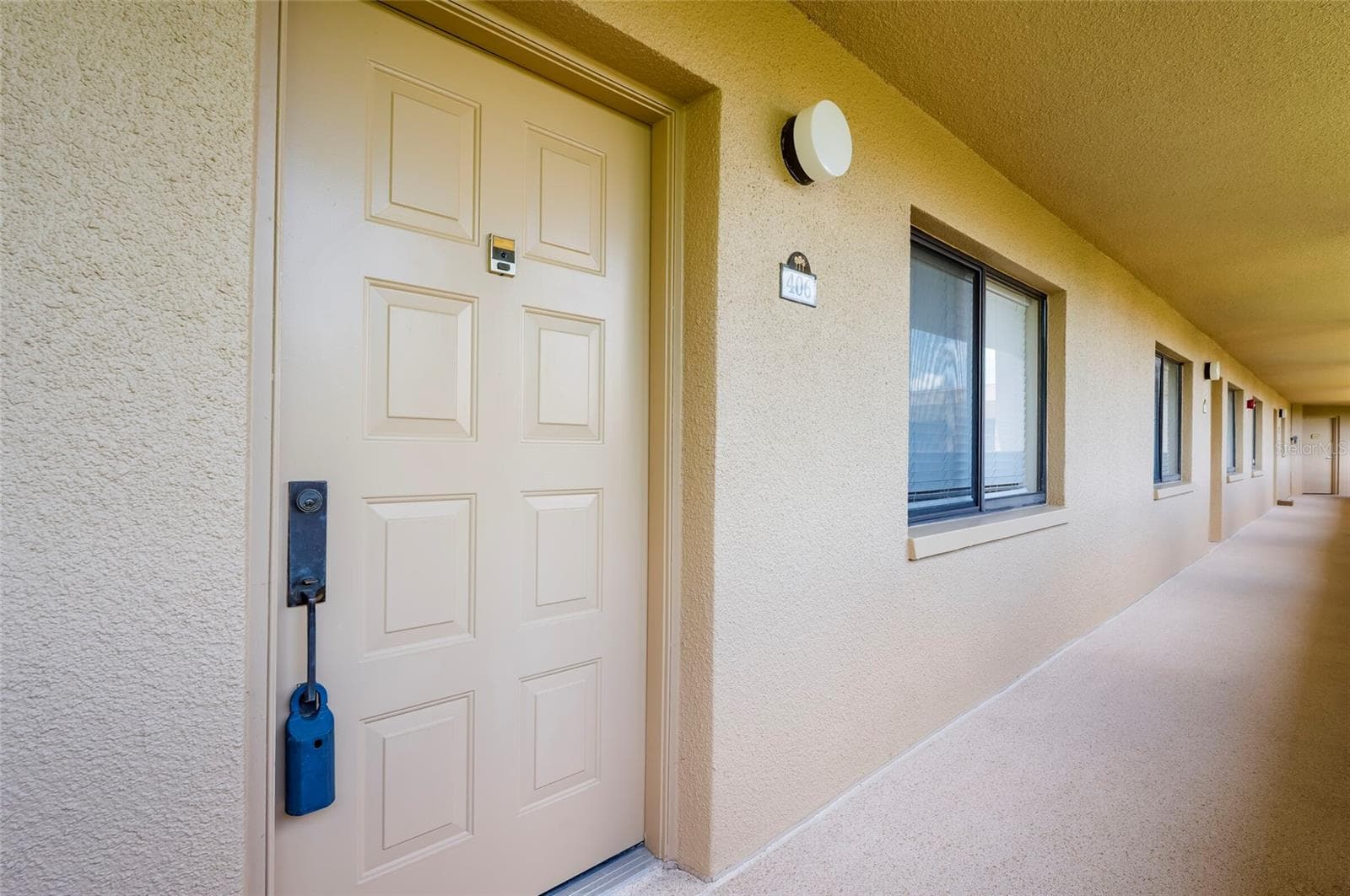3062 EASTLAND BLVD #406
