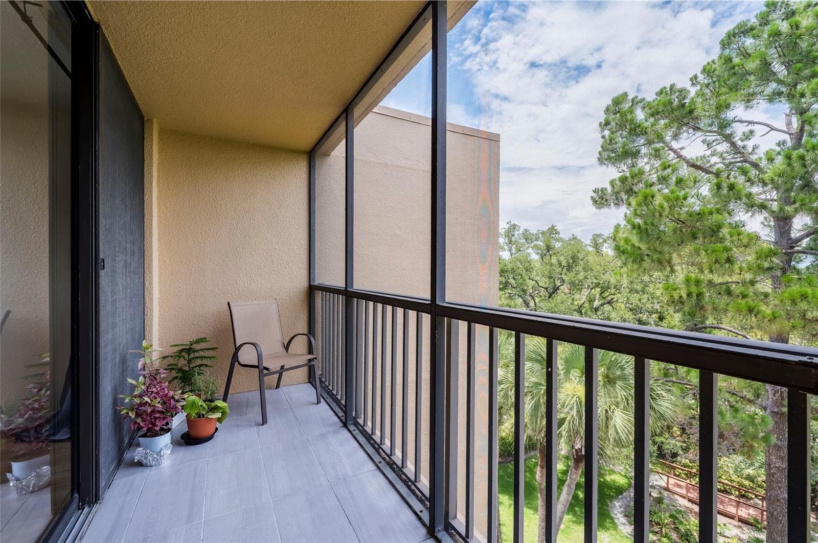 Condominium at 3062 EASTLAND BLVD #406, CLEARWATER, photo 15 of 44