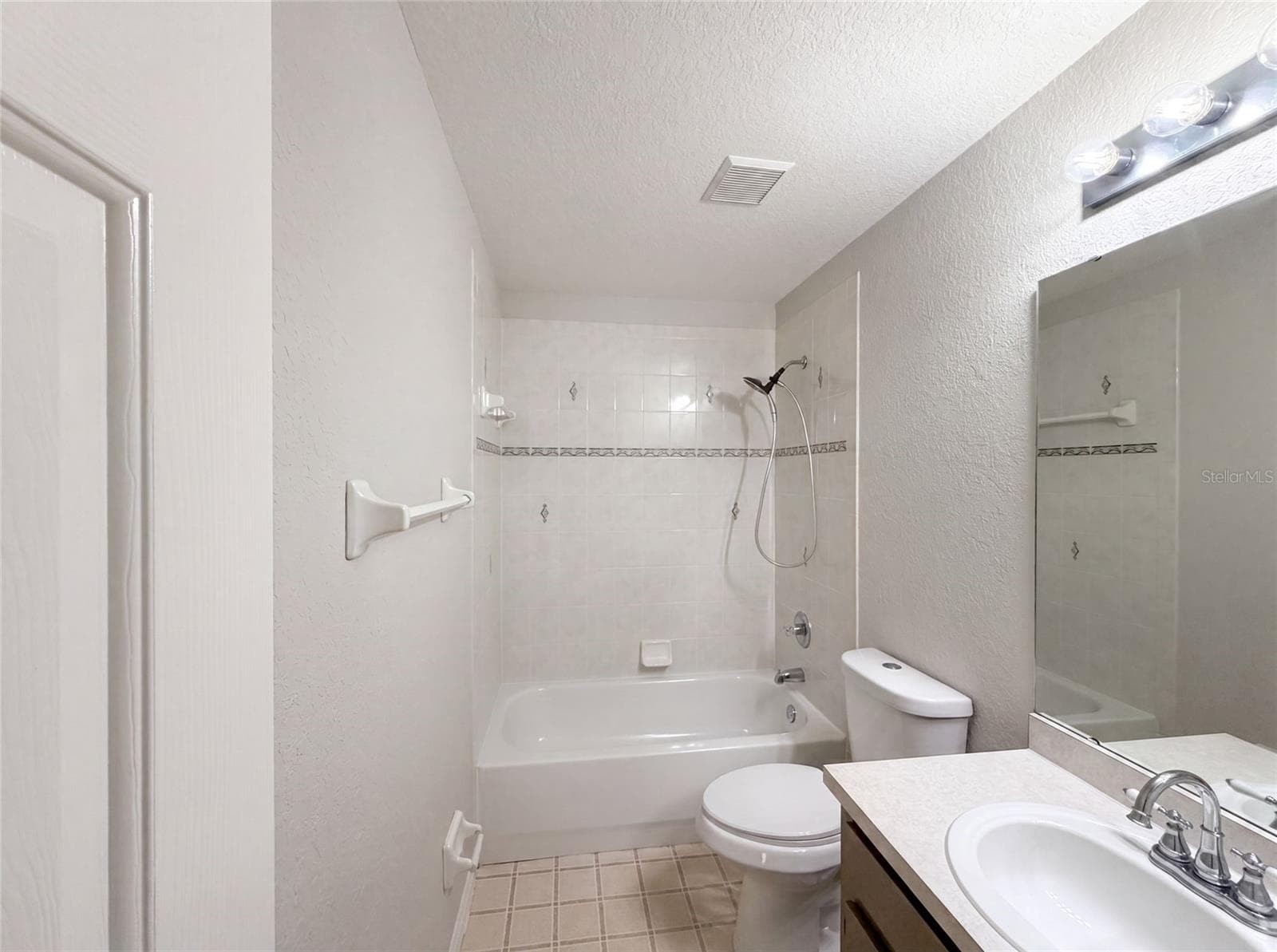Single Family Residence at 17956 SW 25TH AVENUE RD, OCALA, photo 21 of 24
