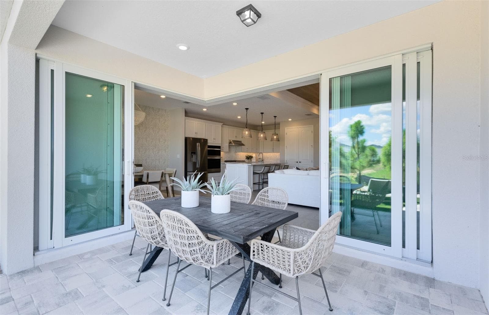 Model Representation - 33387 BARNEBROOK DR, WESLEY CHAPEL