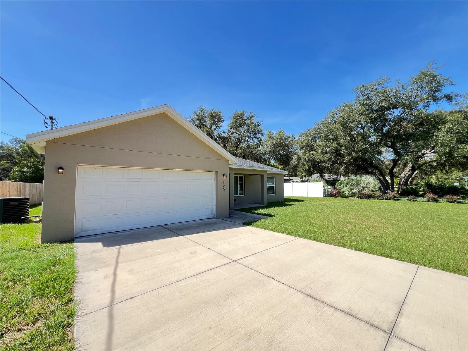 Single Family Residence at 190 FISHER WAY, OCKLAWAHA, photo 2 of 24