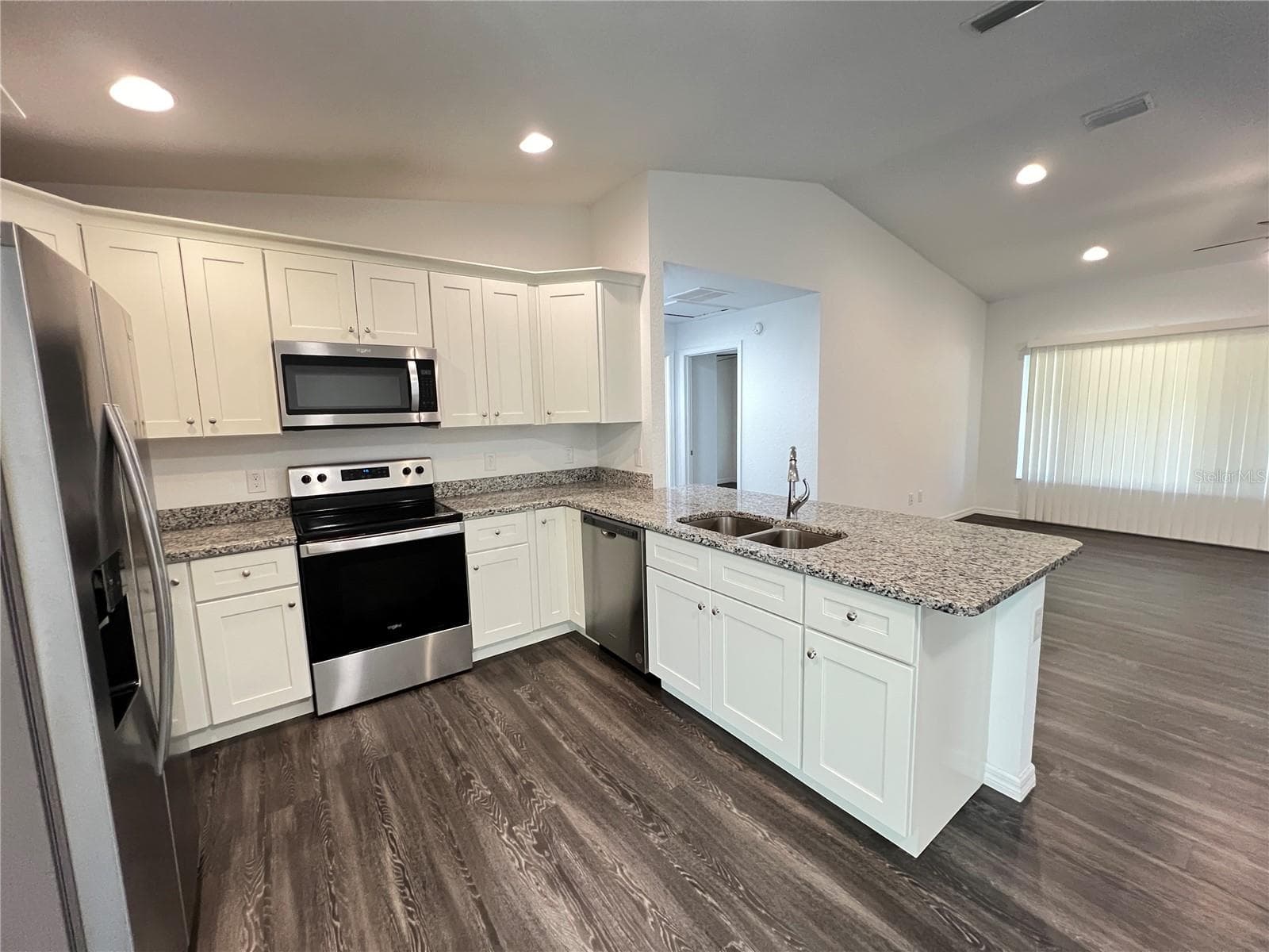 Single Family Residence at 190 FISHER WAY, OCKLAWAHA, photo 7 of 24