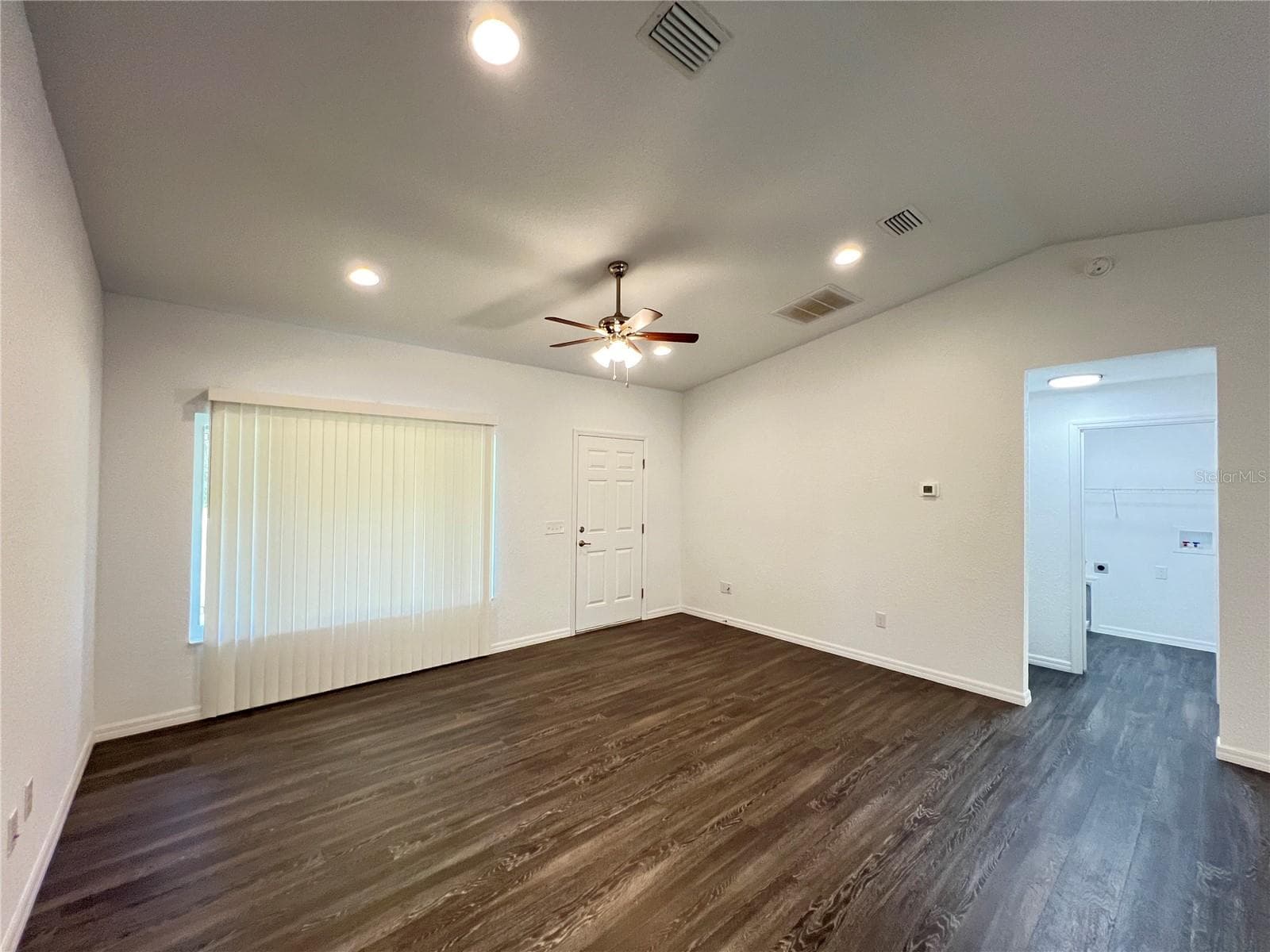Single Family Residence at 190 FISHER WAY, OCKLAWAHA, photo 9 of 24