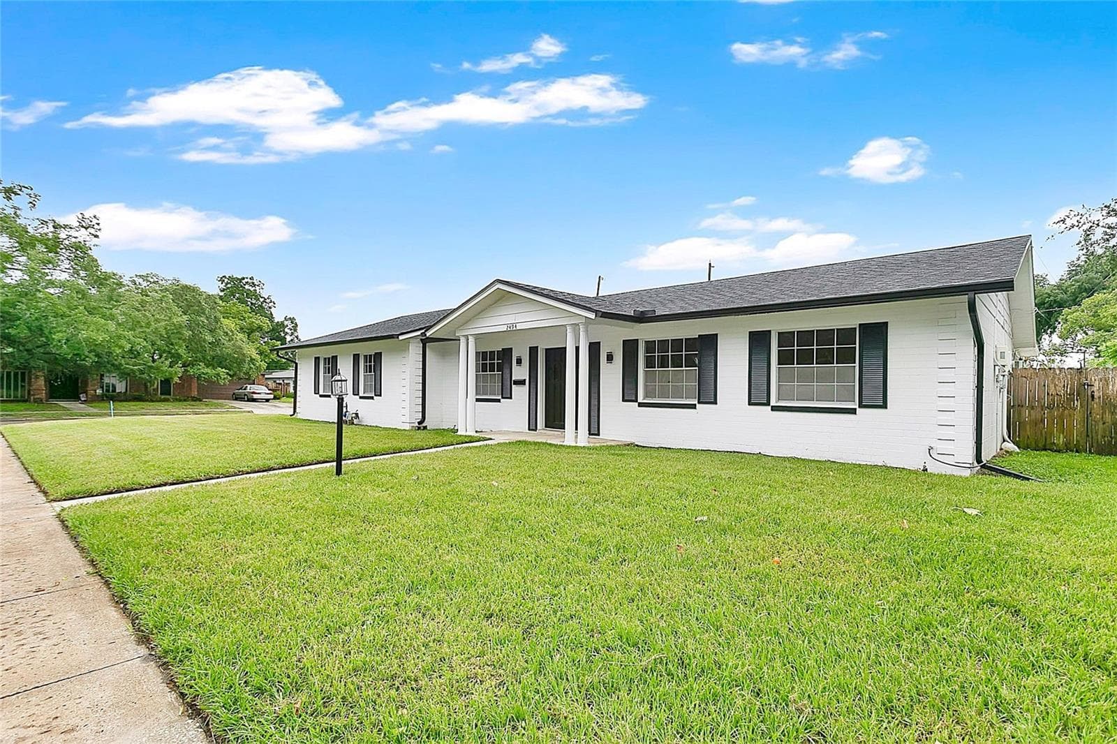 Single Family Residence at 2494 CASTLEWOOD RD, MAITLAND, photo 2 of 52