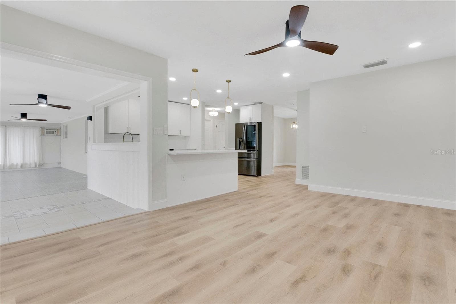 Single Family Residence at 2494 CASTLEWOOD RD, MAITLAND, photo 22 of 52