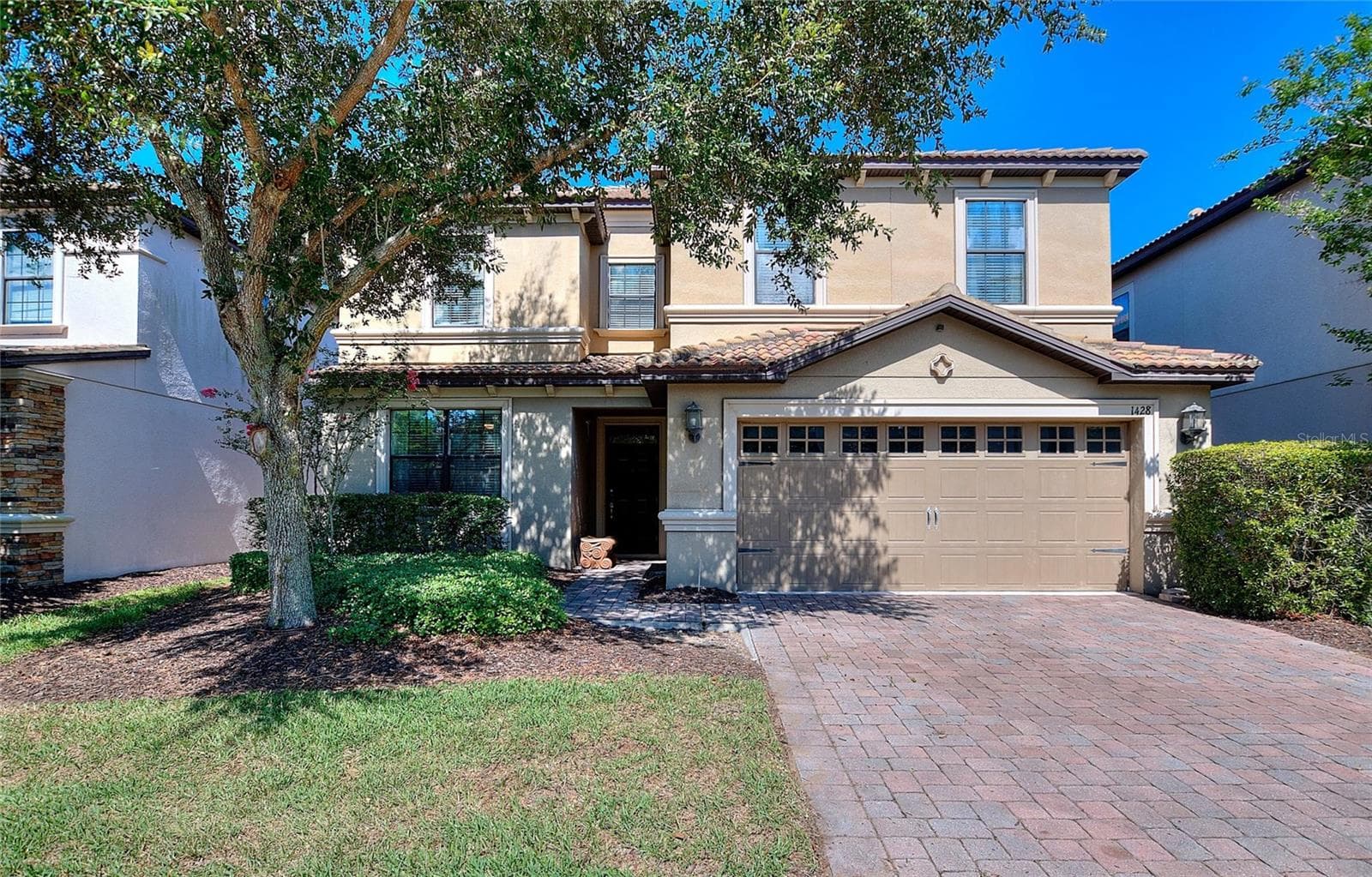 1428 THUNDERBIRD RD