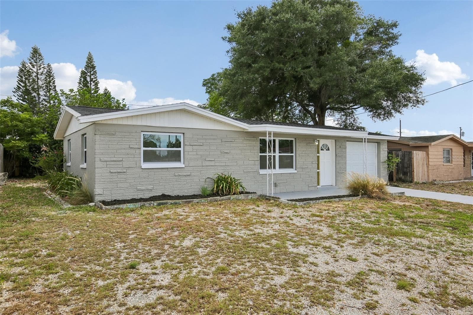 Single Family Residence at 4922 PANORAMA AVE, HOLIDAY, photo 2 of 31