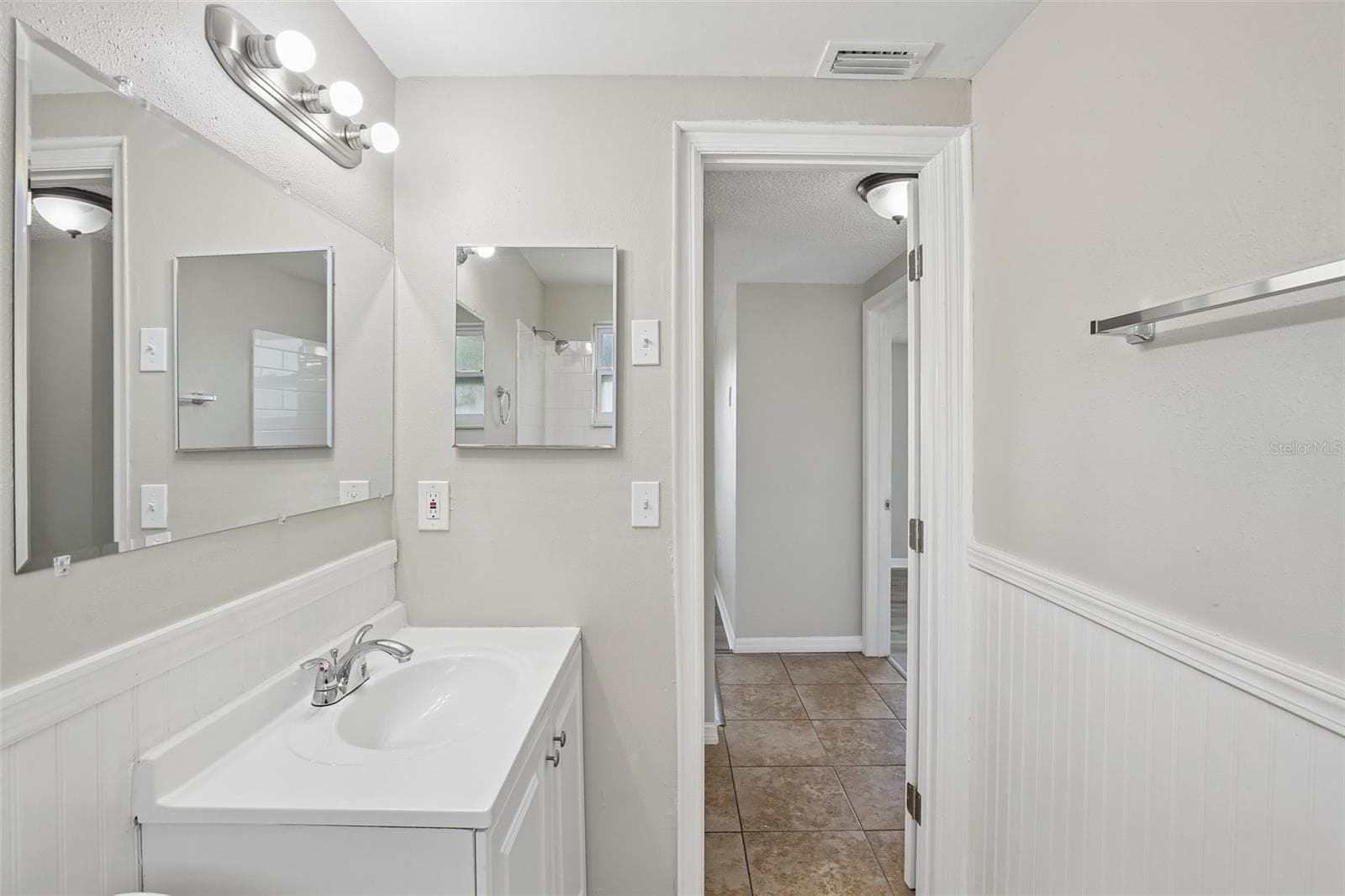 Single Family Residence at 4922 PANORAMA AVE, HOLIDAY, photo 19 of 31
