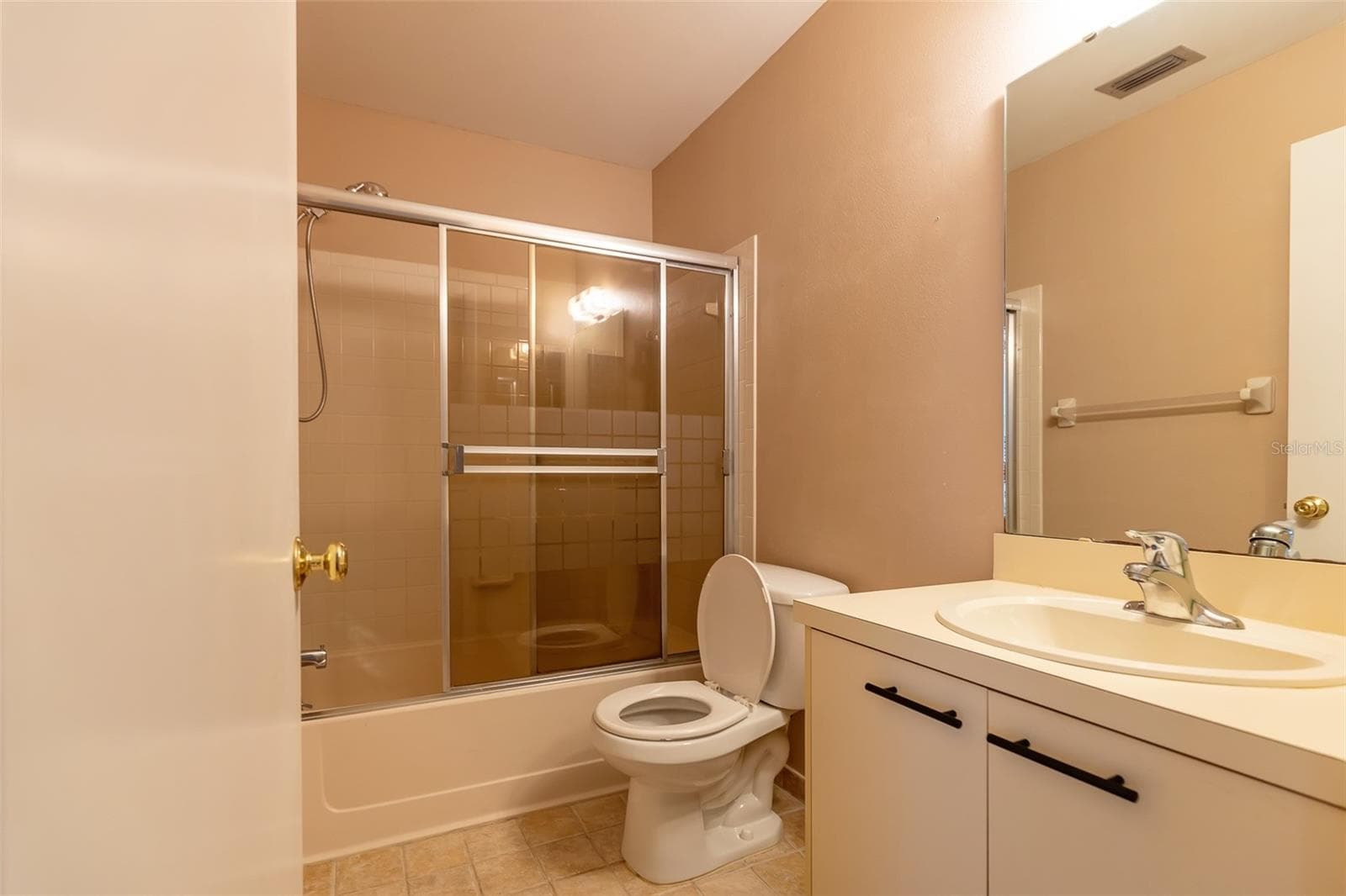 Condominium at 3774 59TH AVE W #3774, BRADENTON, photo 8 of 22