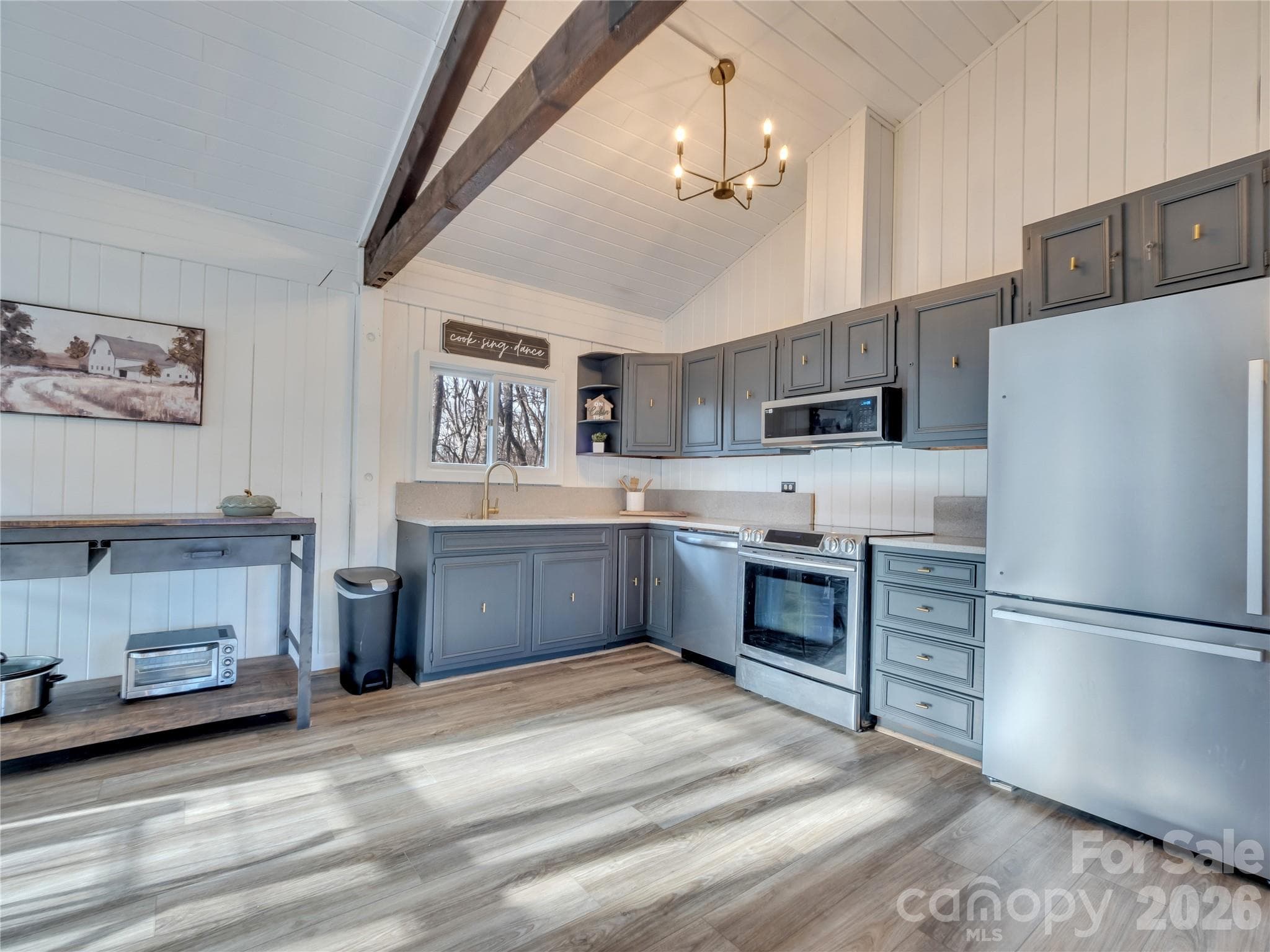 Single Family Residence at 101 Upper Grouse Ridge Road, Beech Mountain, photo 9 of 47