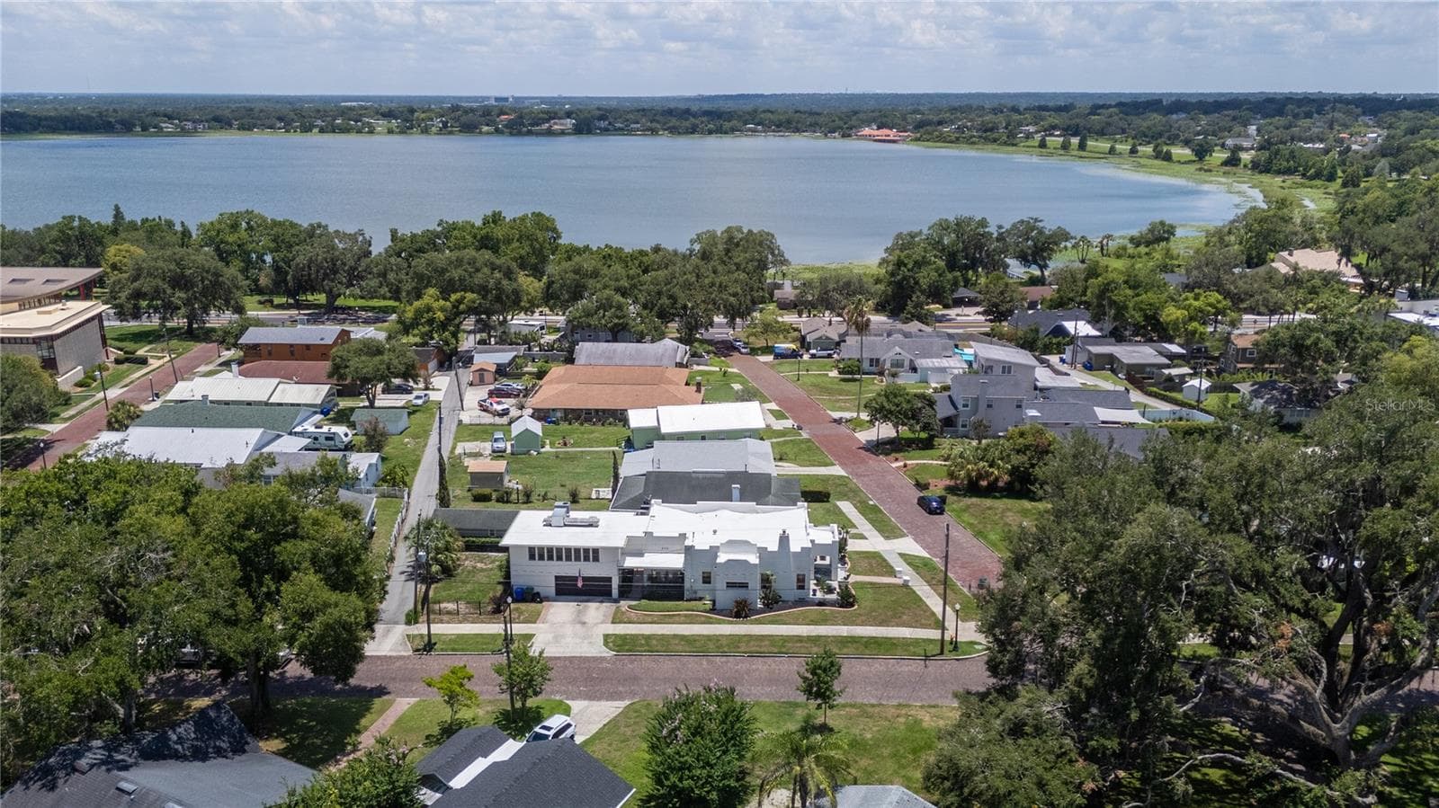Proximity to Lake Hollingsworth - 1102 MELTON AVE, LAKELAND