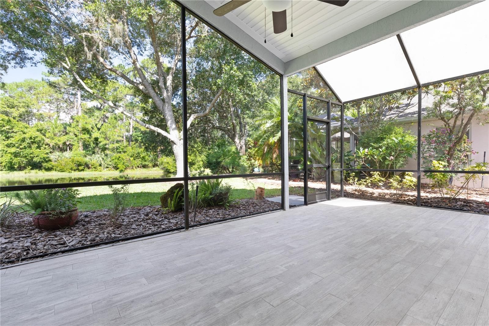 Single Family Residence at 15 TANGLEWOOD CT, PALM COAST, photo 32 of 65