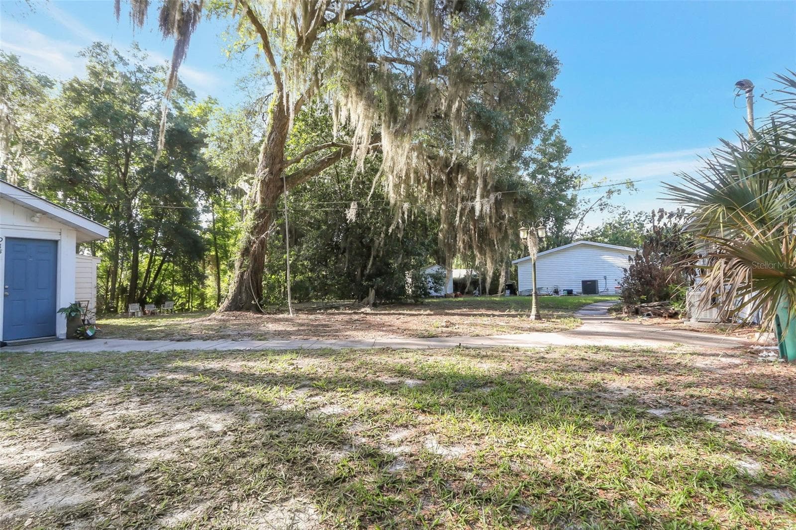 Single Family Residence at 917 OXFORD ST, LONGWOOD, photo 13 of 15