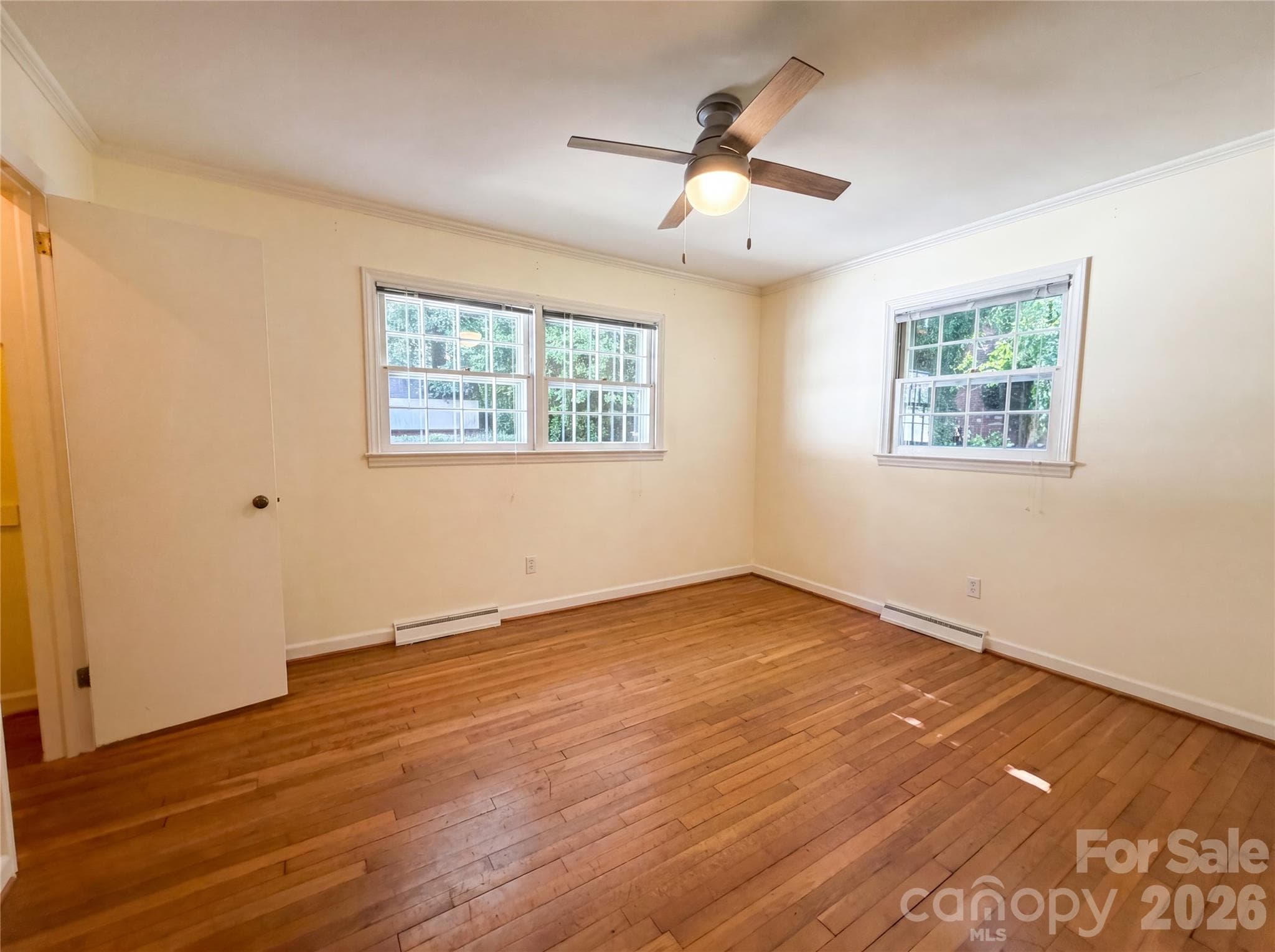 Single Family Residence at 501 Derby Court, Gastonia, photo 9 of 15