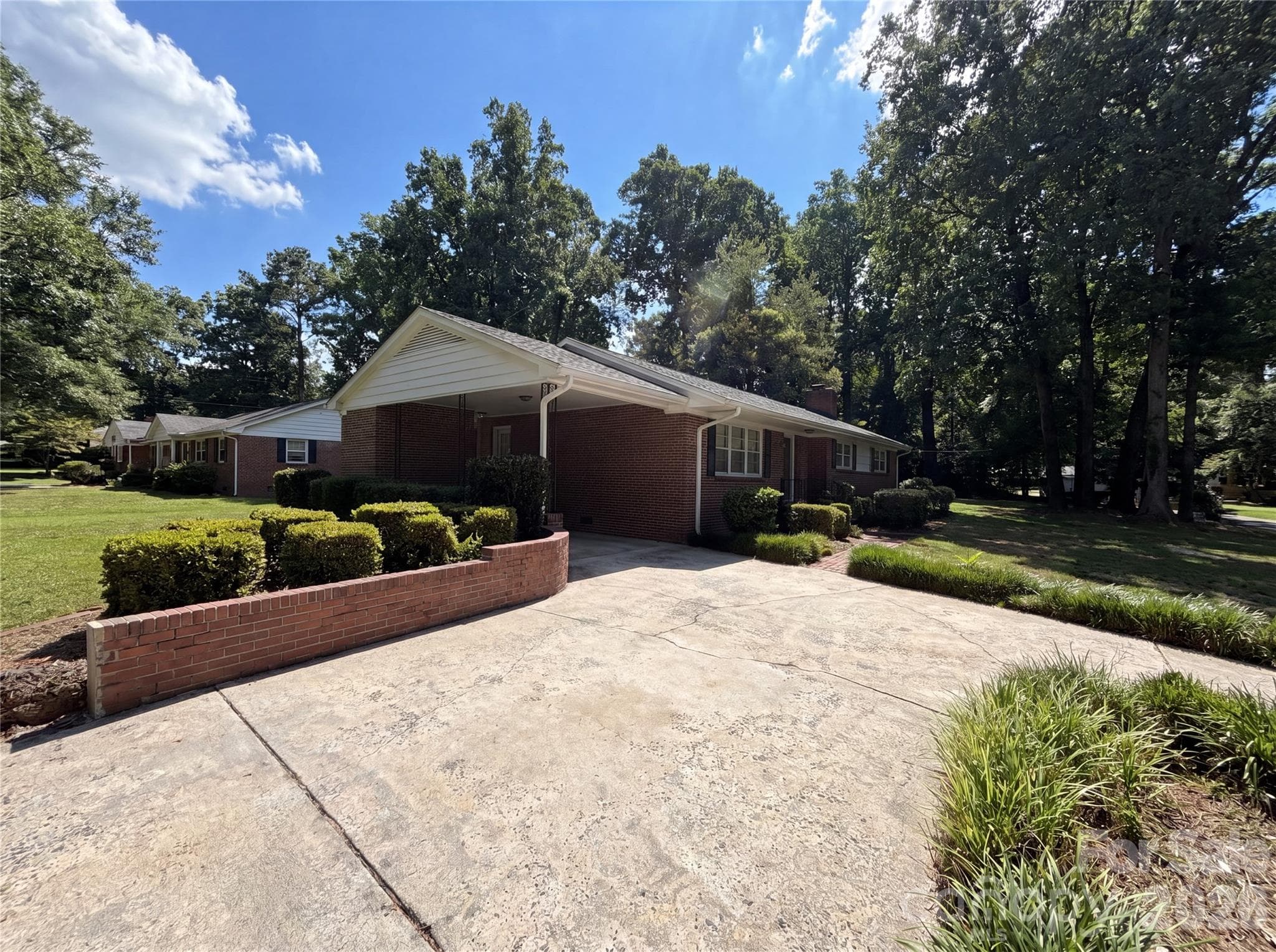 Single Family Residence at 501 Derby Court, Gastonia, photo 13 of 15
