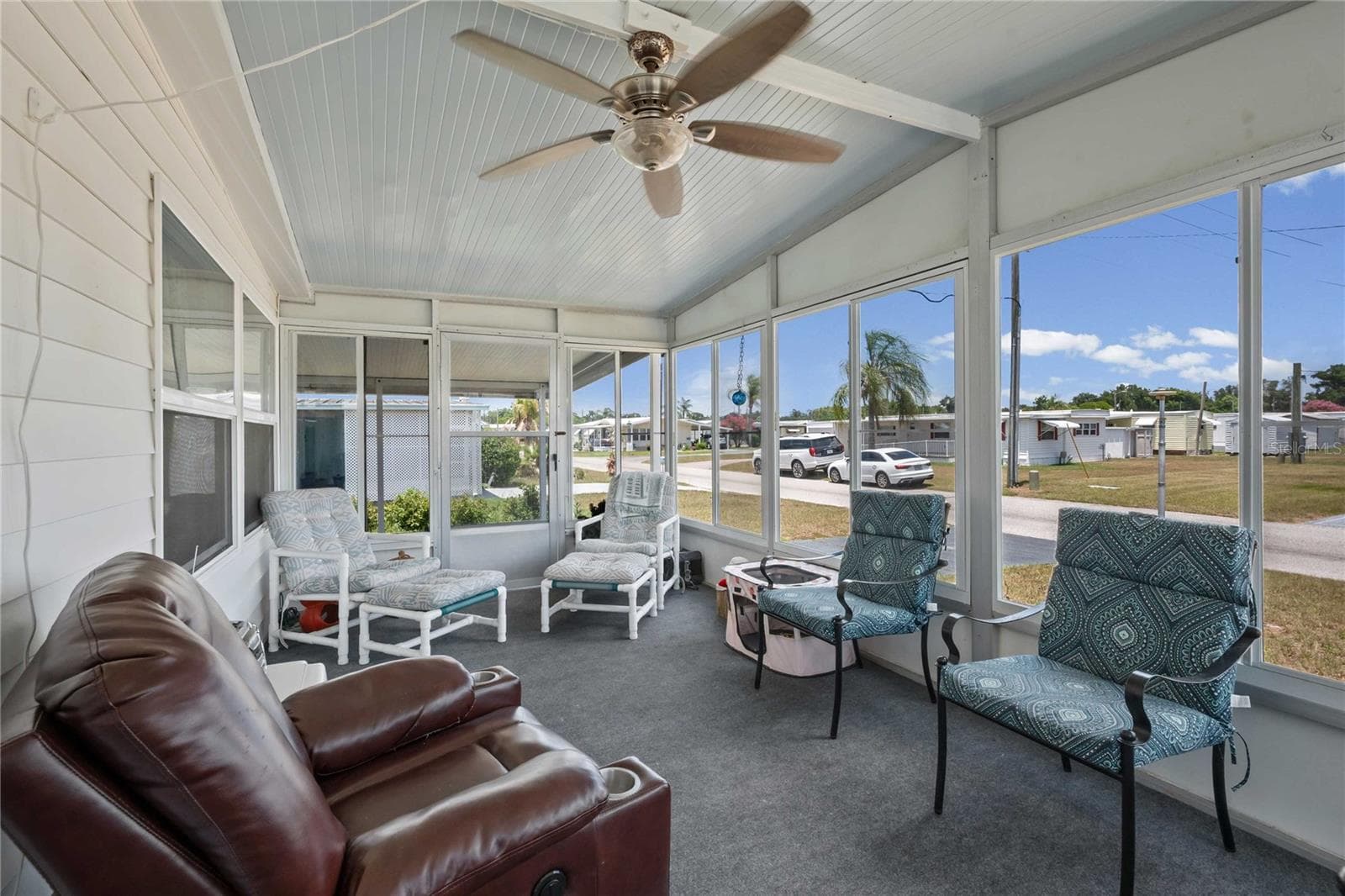 Lots of entertaining can go on here! - 5301 FLINT ST, ZEPHYRHILLS